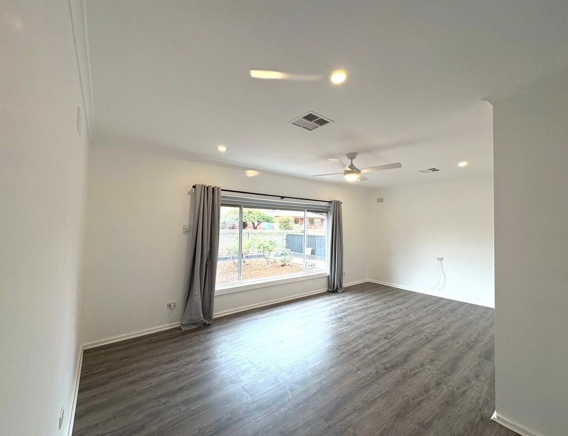 11 Lewthwaite Street — photo 5 of 16