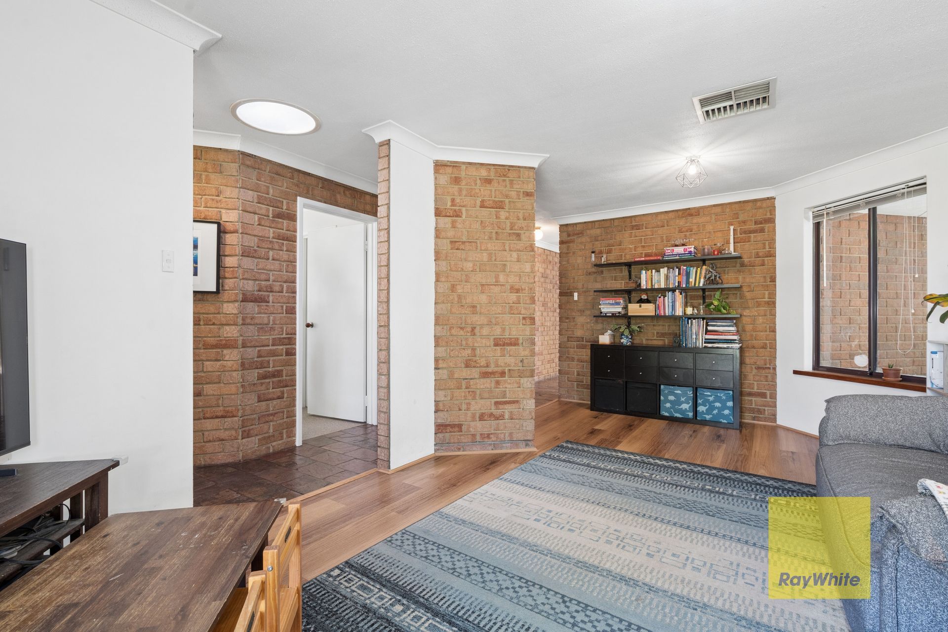 17 Golden Crescent — photo 8 of 26
