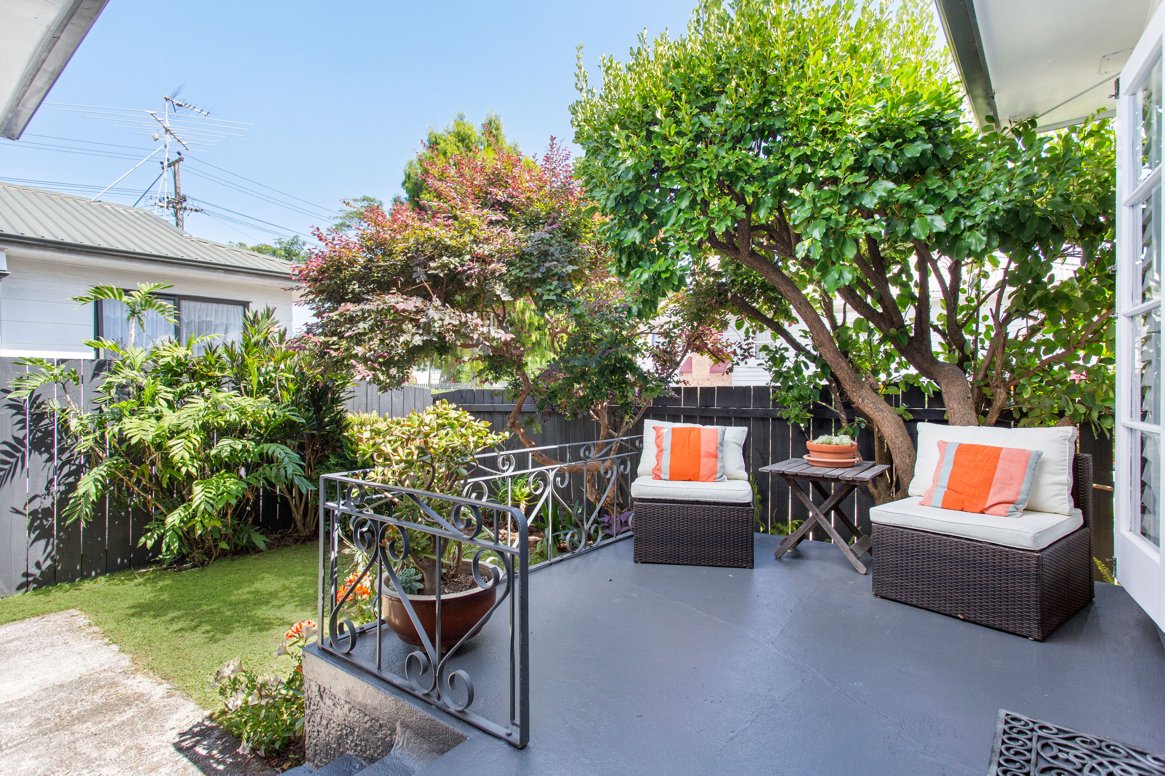 2/18 York Road, Papatoetoe, Manukau City