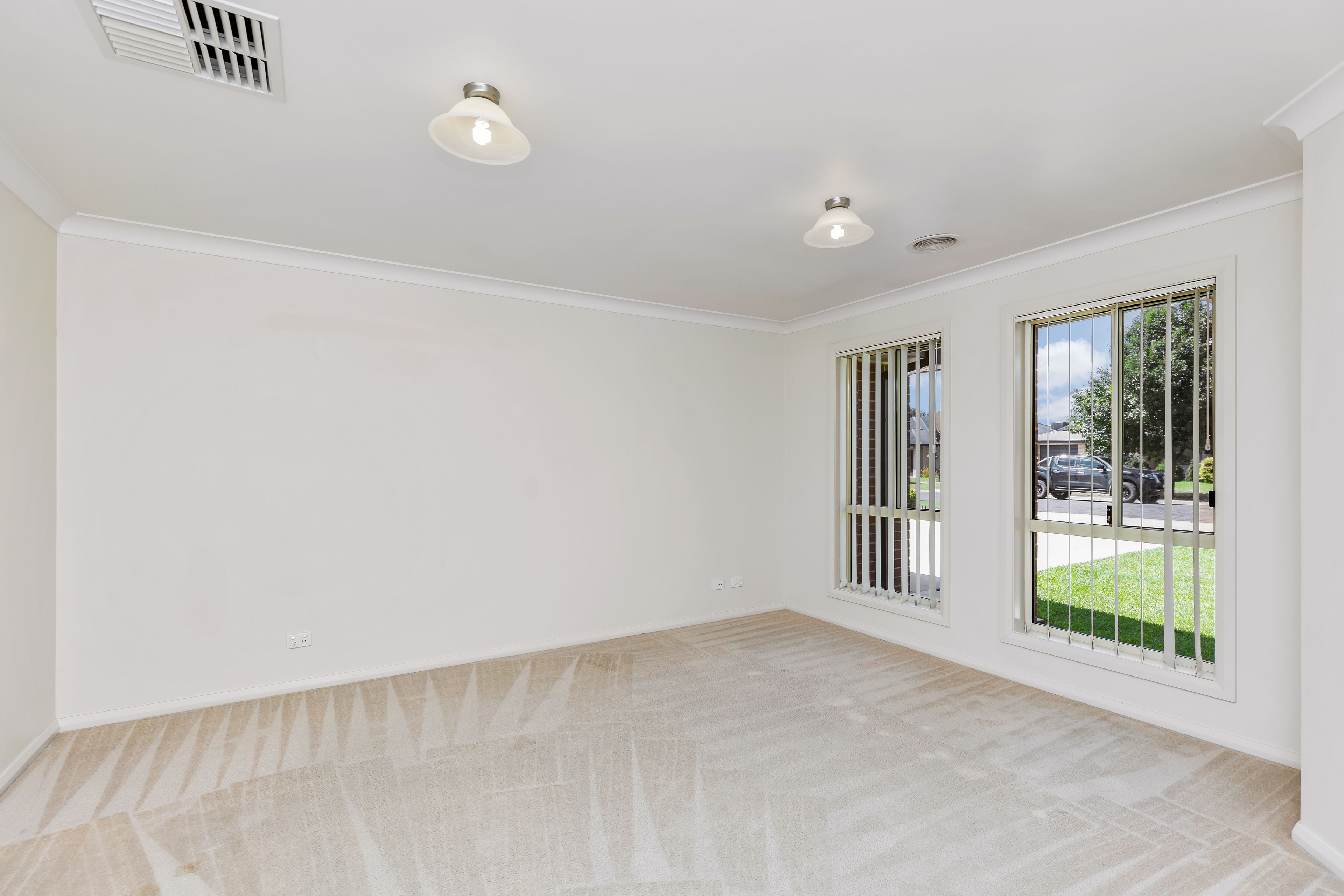 30 Mima Street, Glenfield Park, NSW 2650