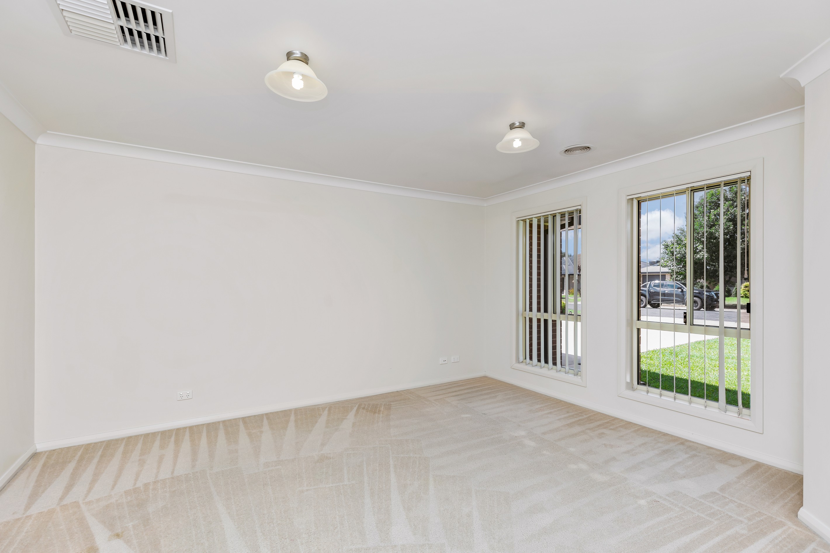 30 Mima Street, Glenfield Park, NSW 2650
