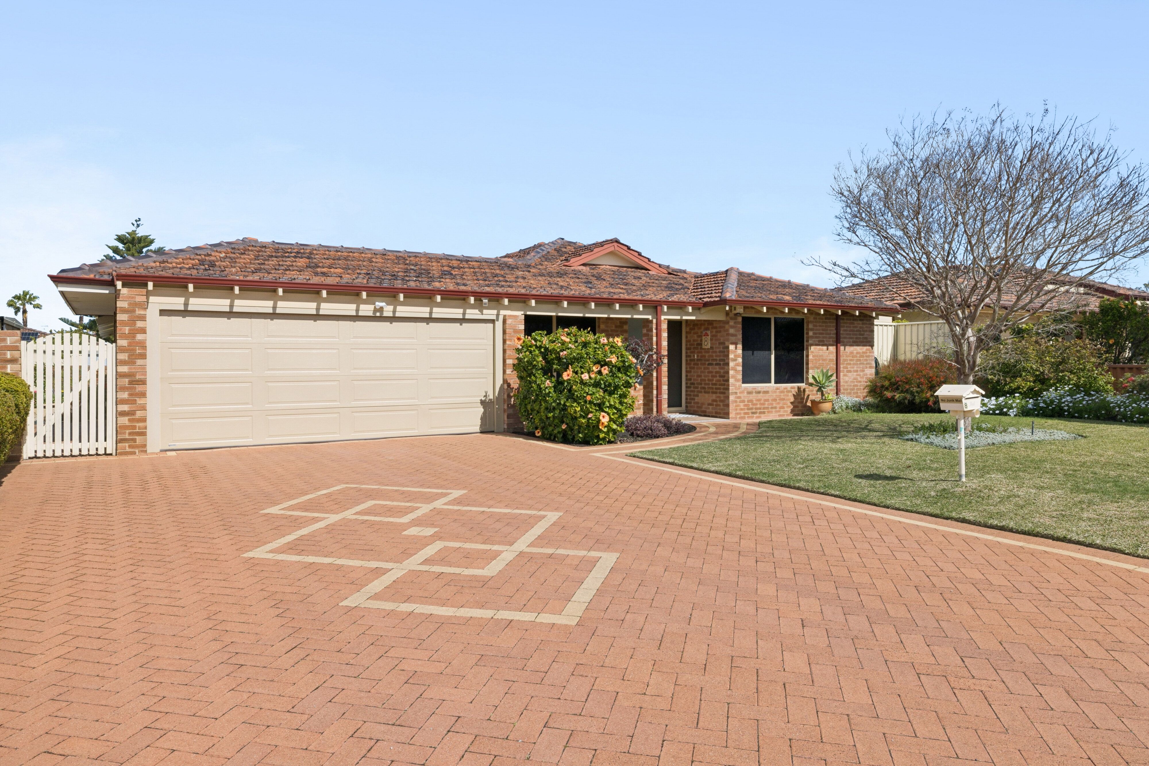 8 Angler Way, Sorrento, WA 6020