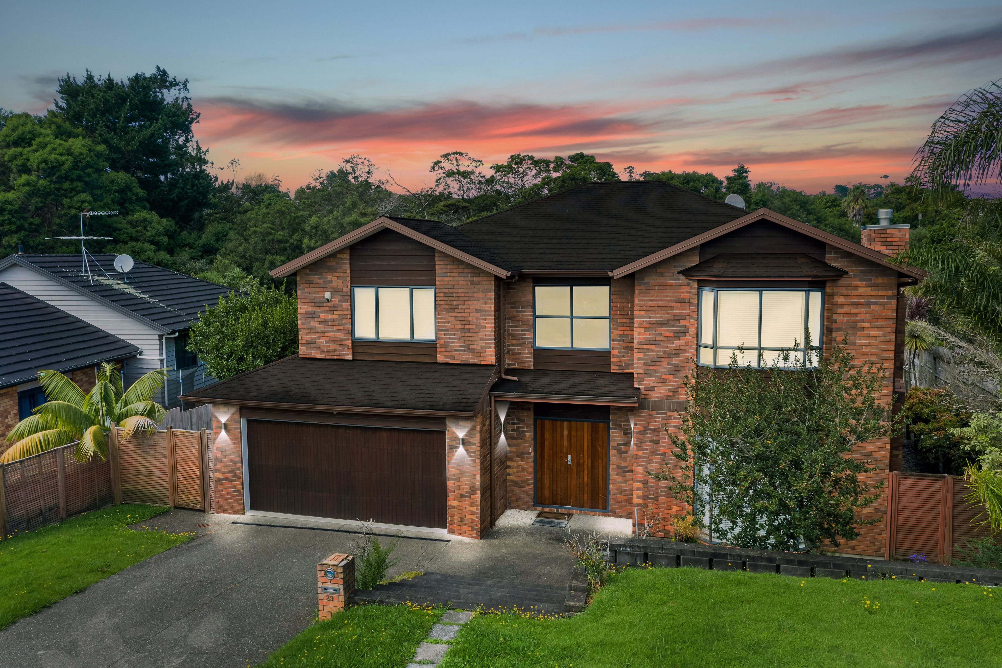 29 Dressage Lane, Greenhithe, North Shore City 0632 Sold House Ray