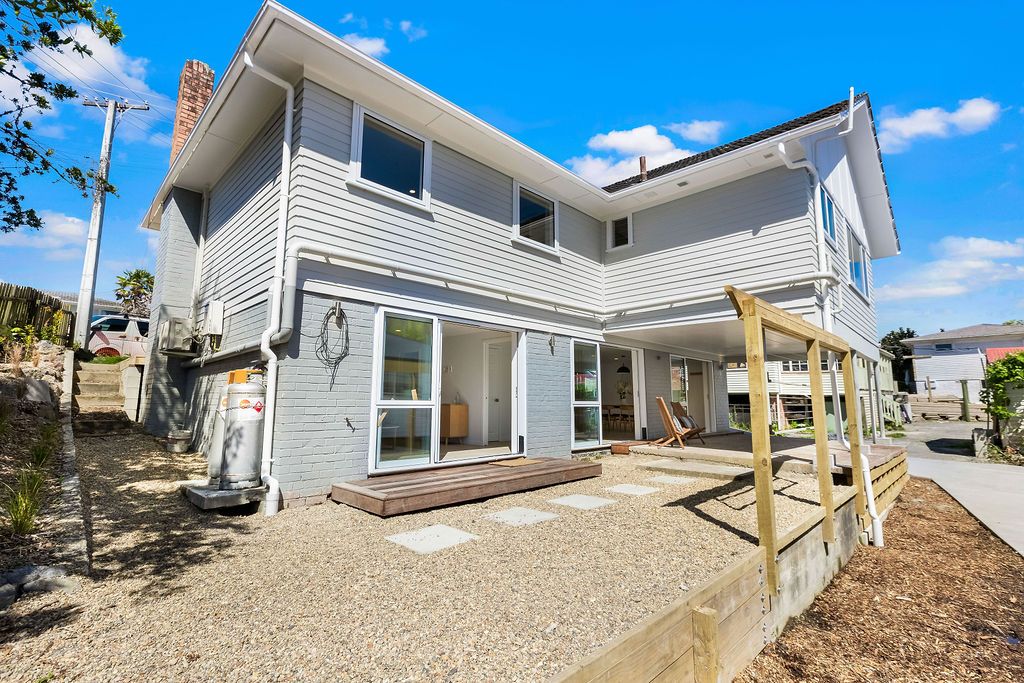 6 Alston Avenue, Kelston, Waitakere City