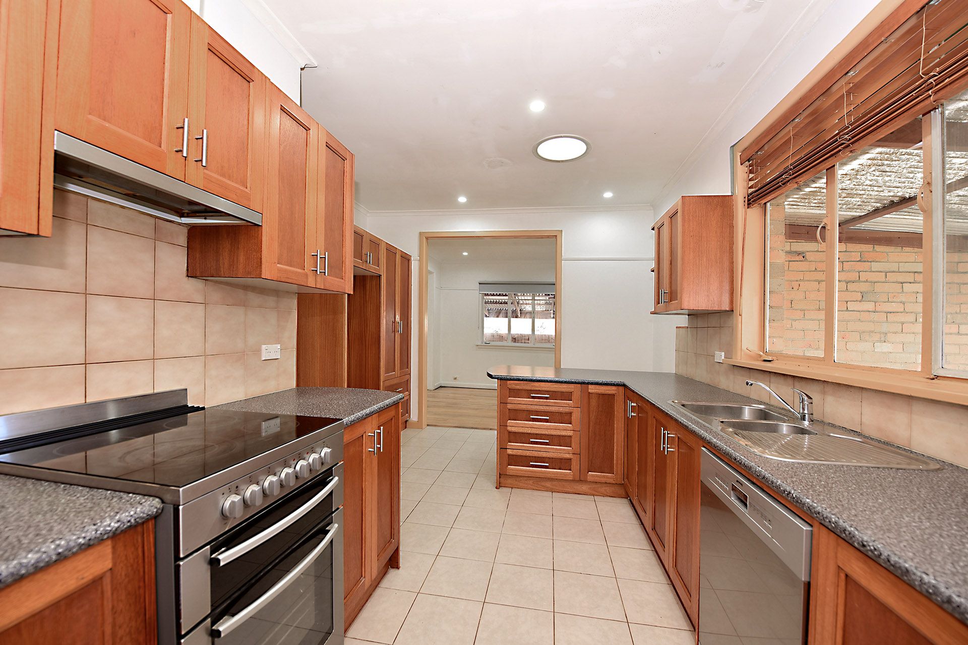 71 Bernard Street, Cheltenham, VIC 3192