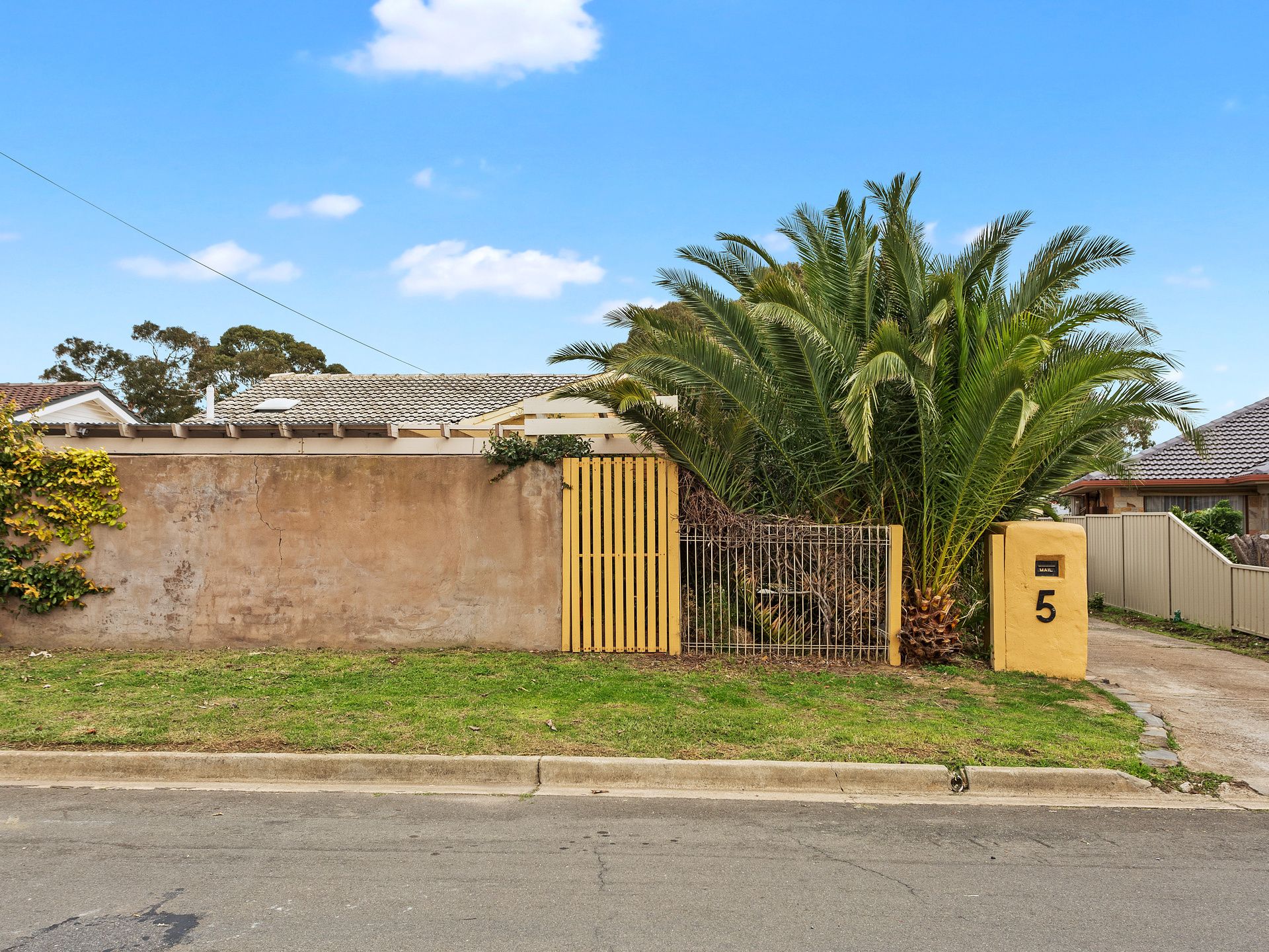 5 Young Avenue, Port Noarlunga, SA 5167