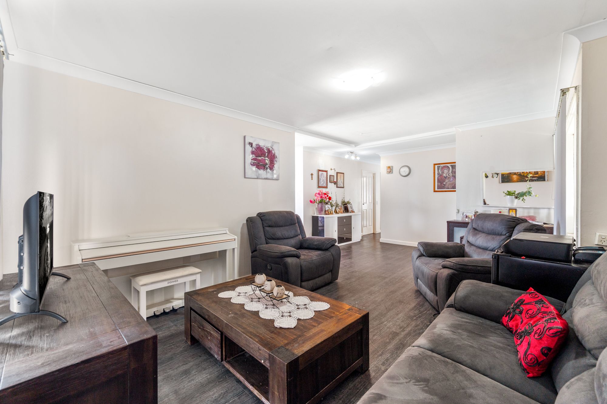 71 Manooka Crescent, Bradbury, NSW 2560