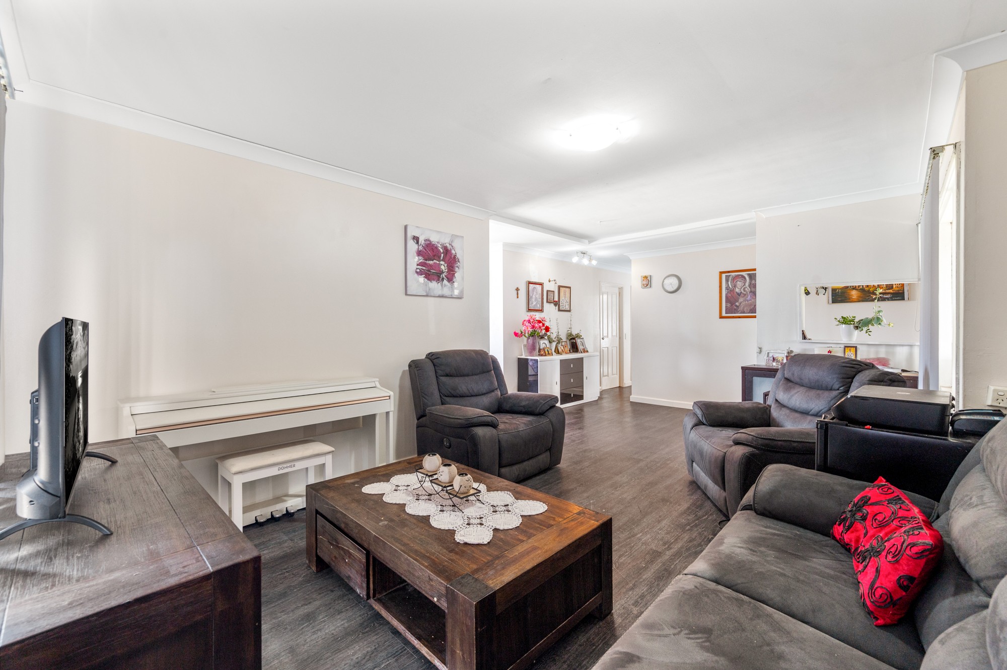 71 Manooka Crescent, Bradbury, NSW 2560