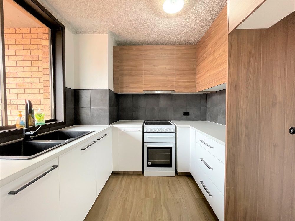 2/2 Stafford Street, Minto, NSW 2566