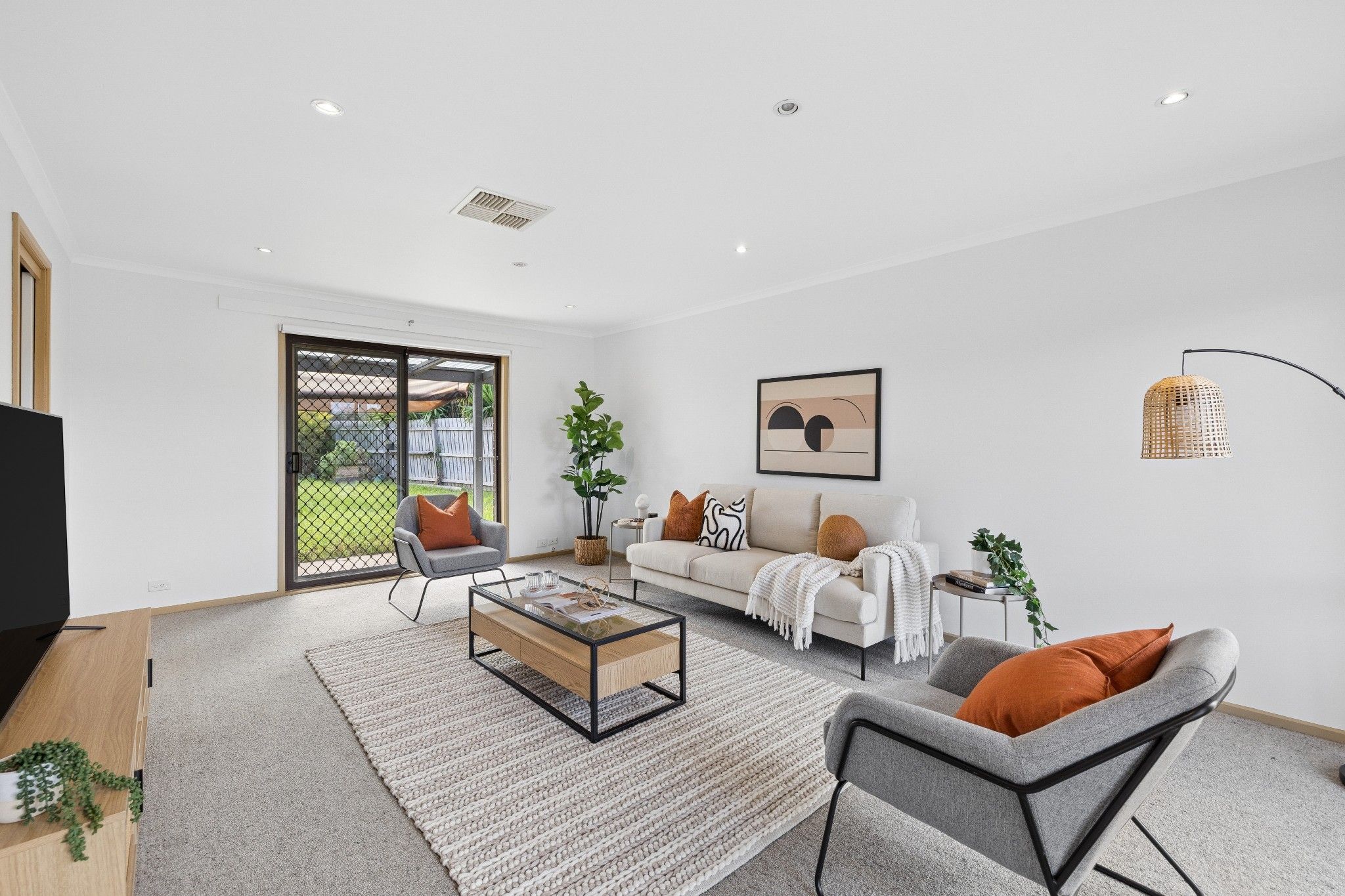 8 Linda Court — photo 8 of 20