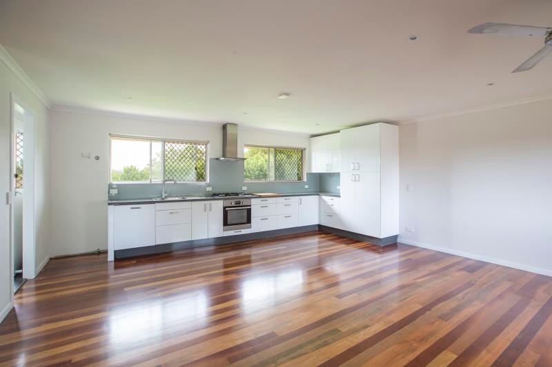 6 Myrtle Court, Southport, QLD 4215
