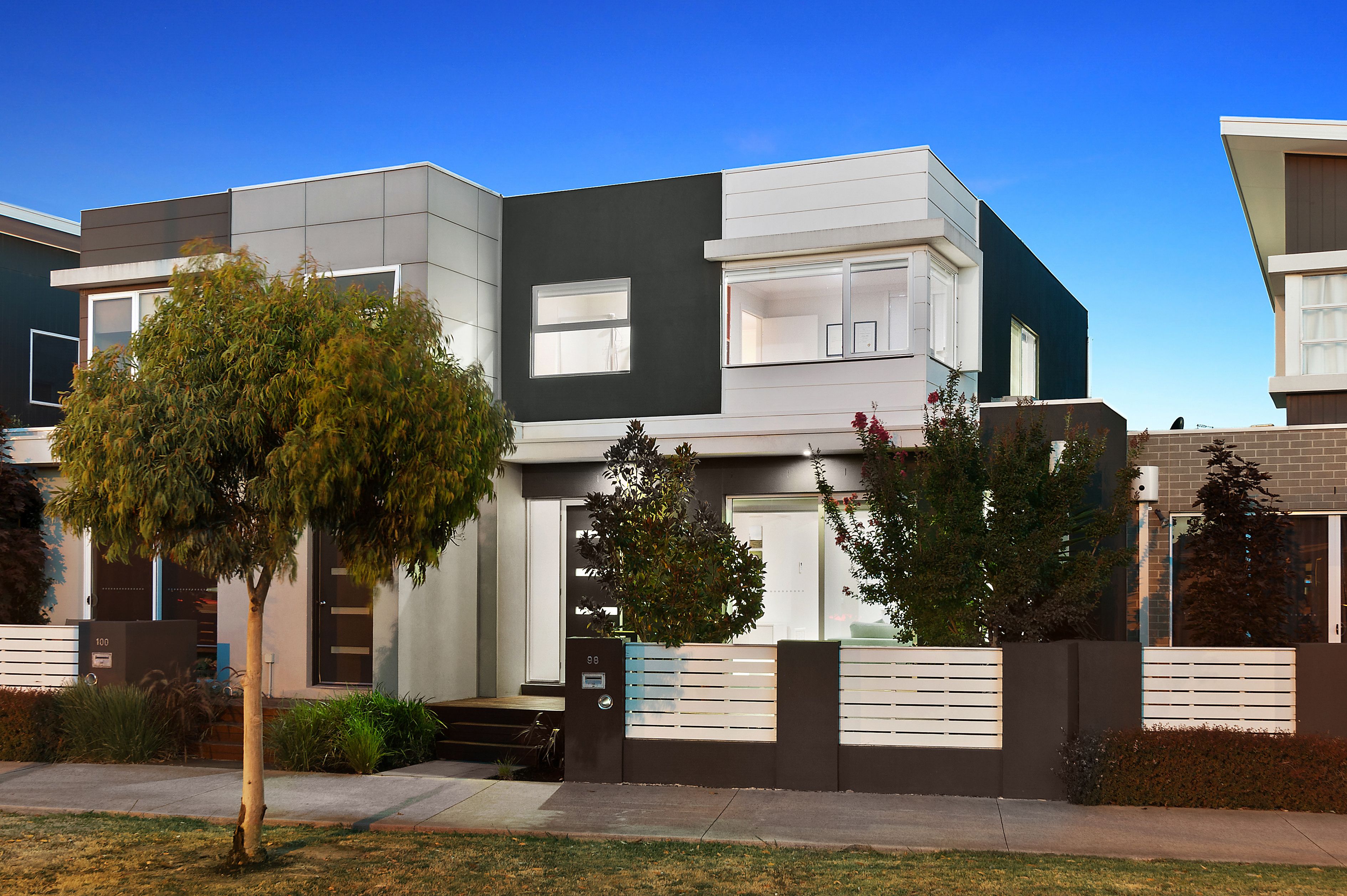98 Henry Road, Pakenham, VIC 3810