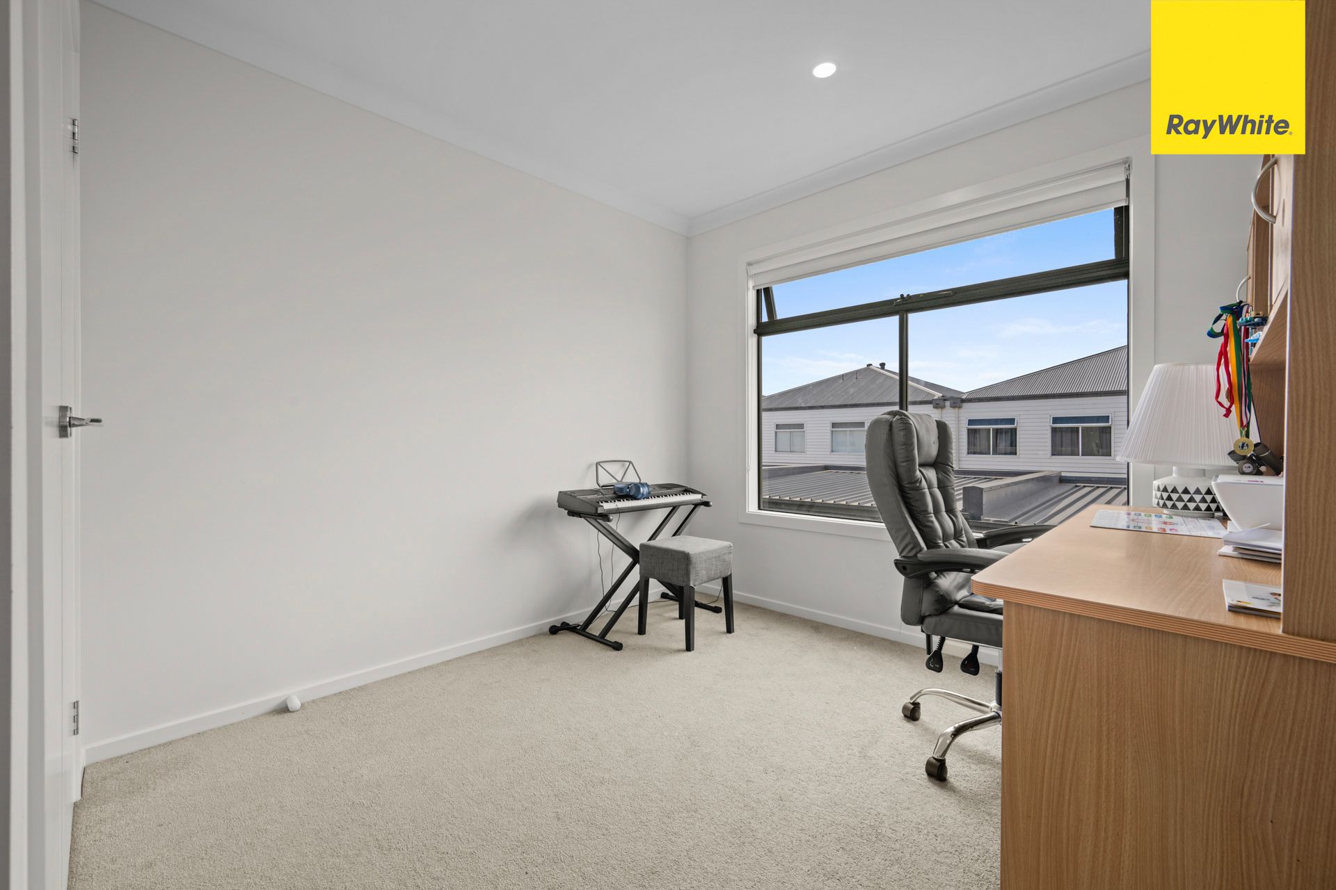19 Glenrothes Street, — photo 8 of 19
