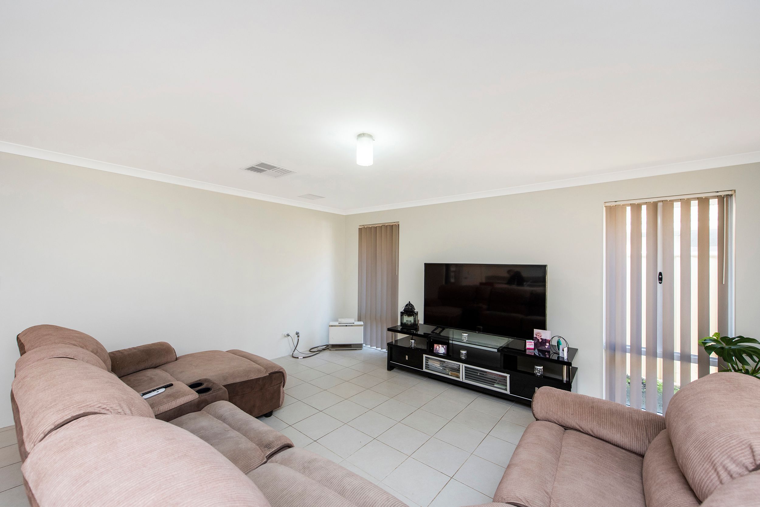 15 Wanderer Parkway, Baldivis, WA 6171