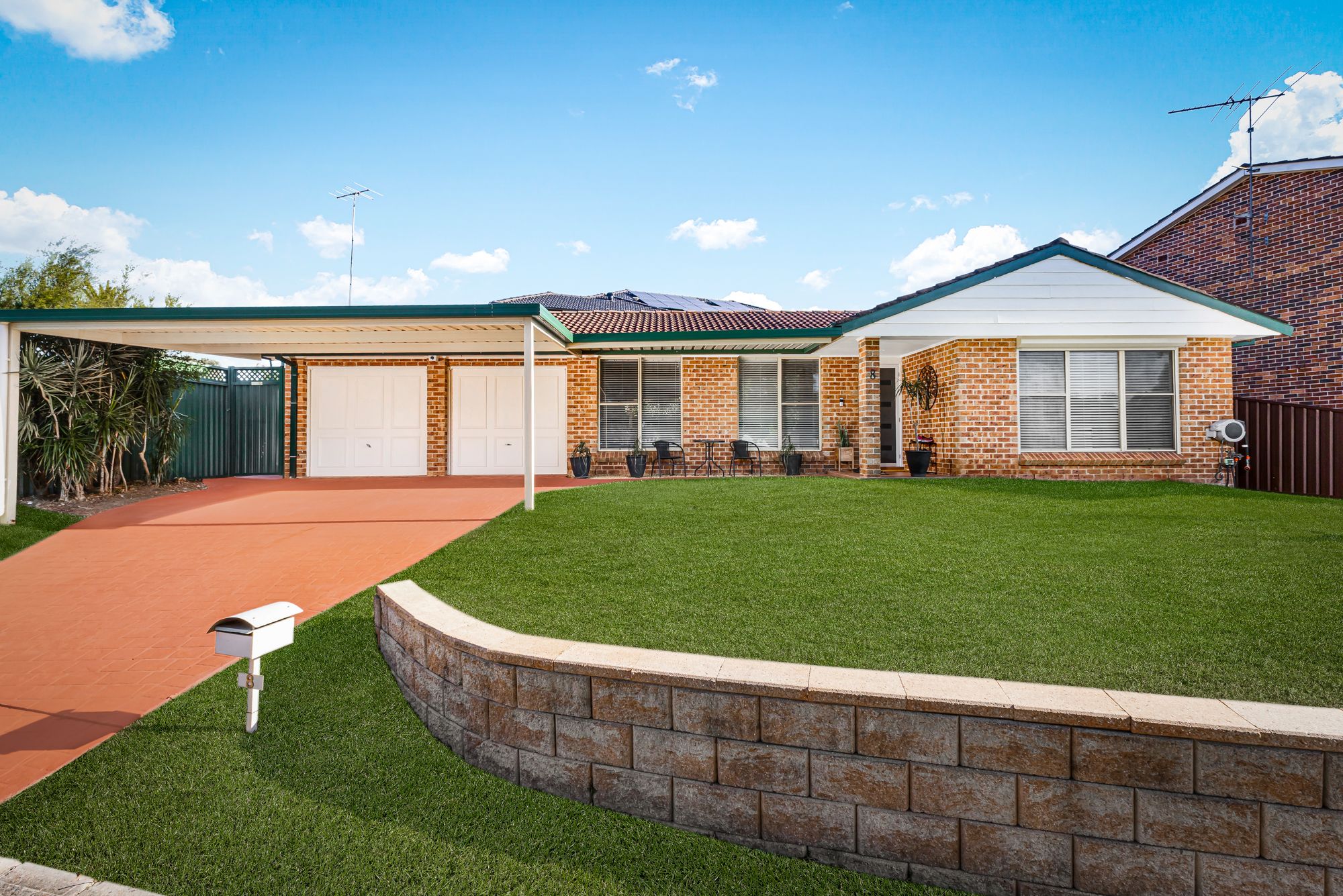 8 Chaplin Crescent, Quakers Hill, NSW 2763