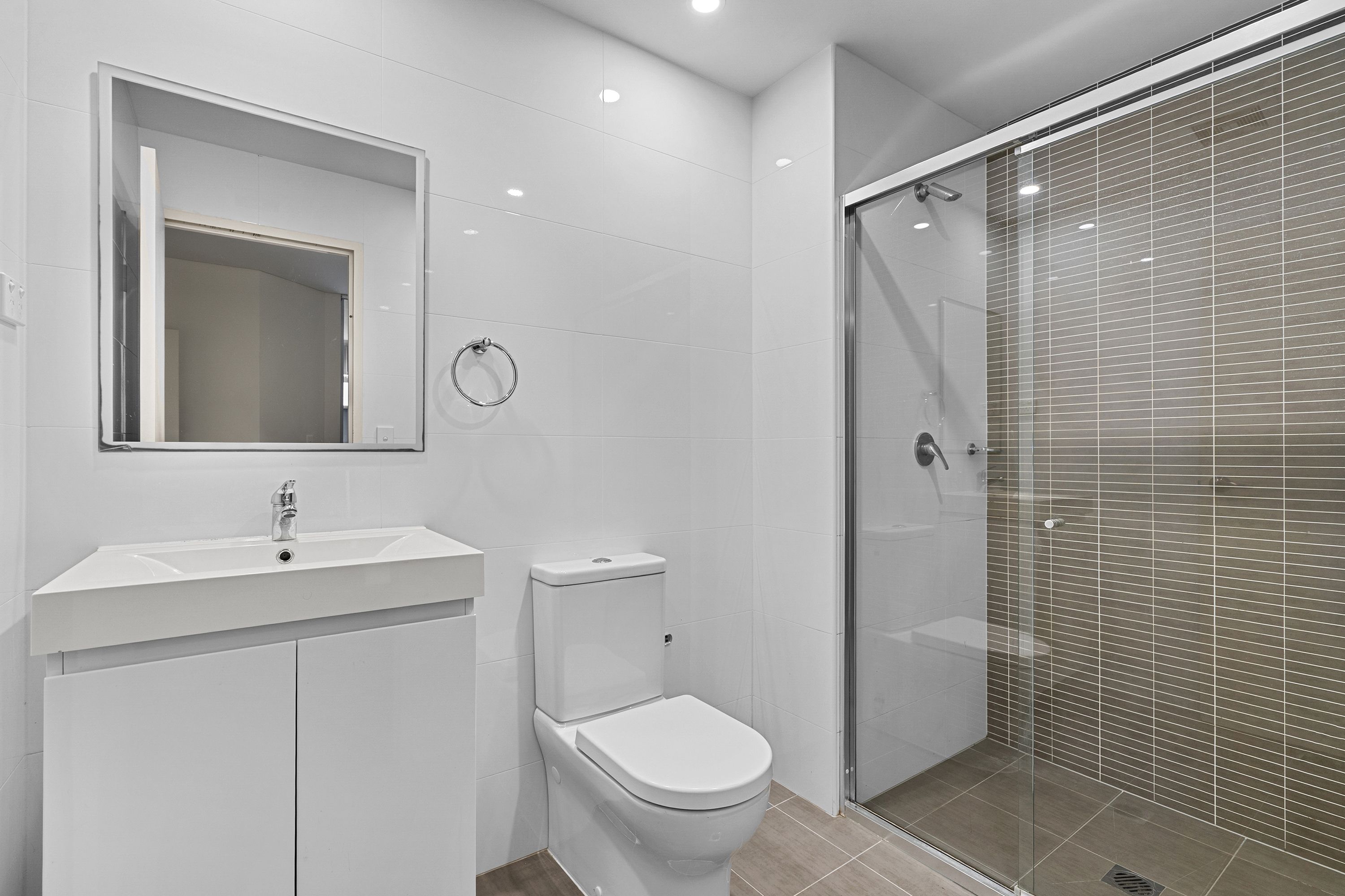 207/314 Canterbury Road (Access via Canton St) — photo 10 of 10