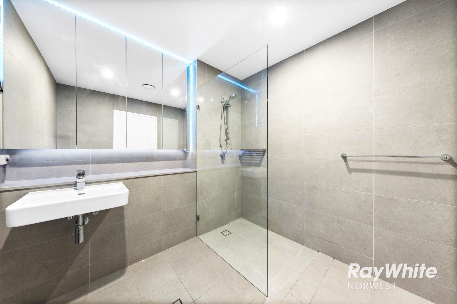 805/2 Hasluck Street, Rouse Hill, NSW 2155