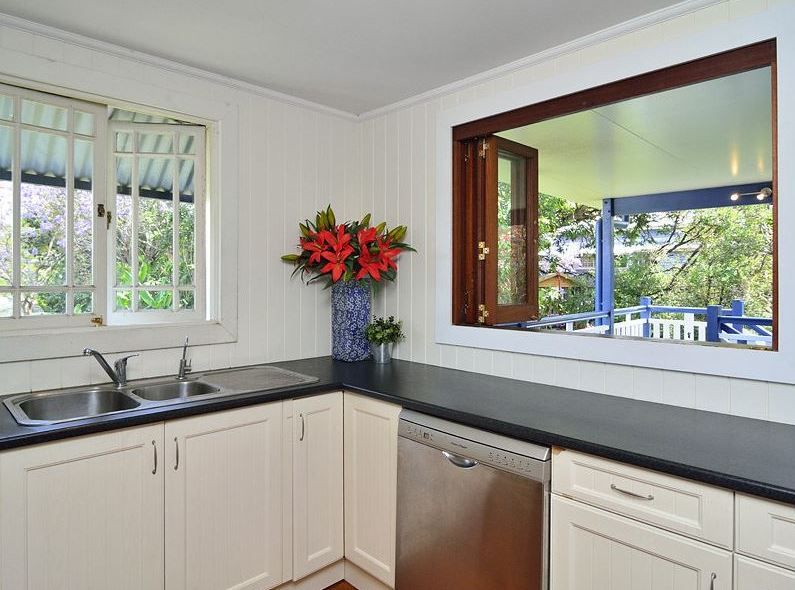 19 Black Street, Yeerongpilly, QLD 4105
