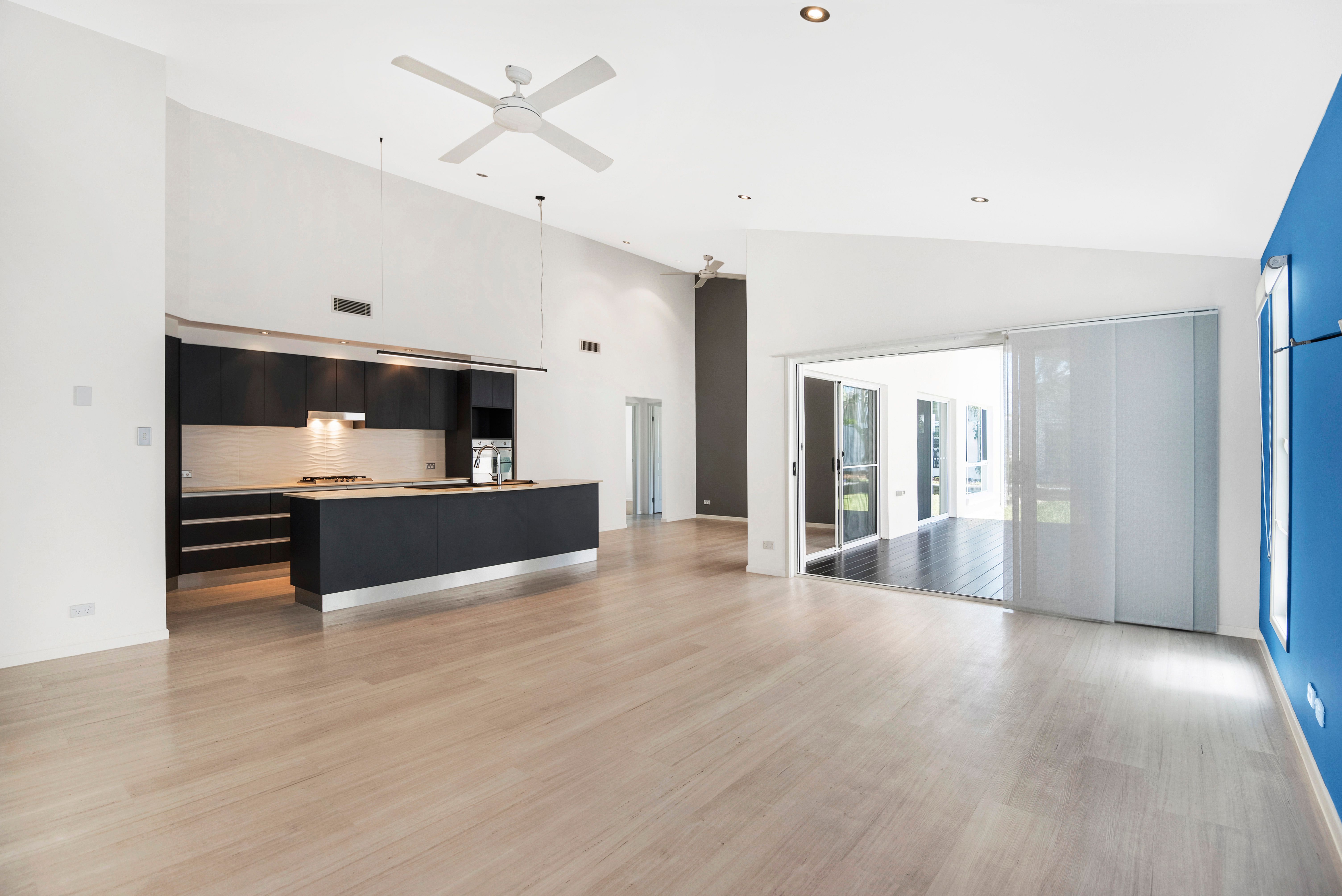 3 Salt Water Crescent