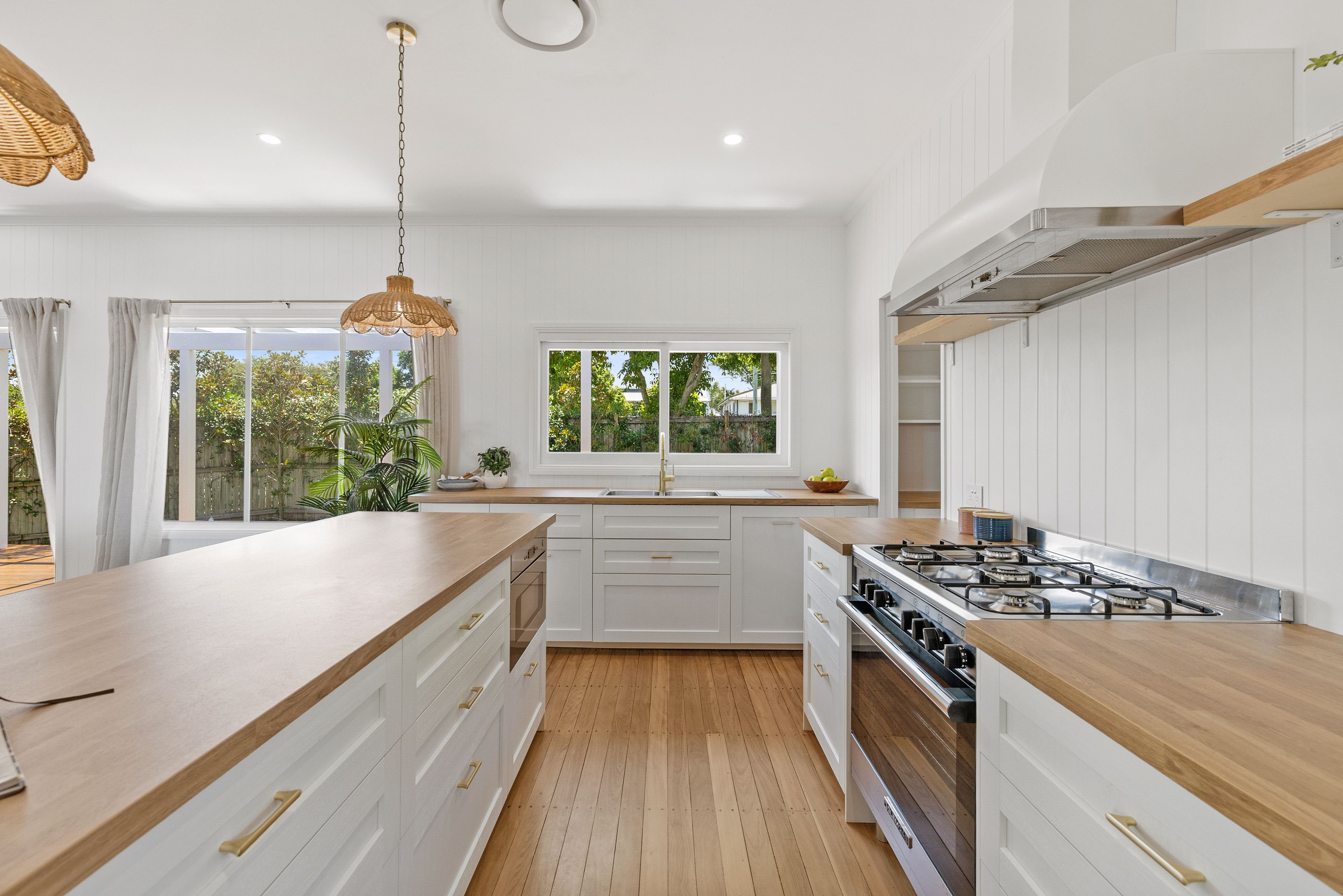 2 Flower Street, Northgate, QLD 4013