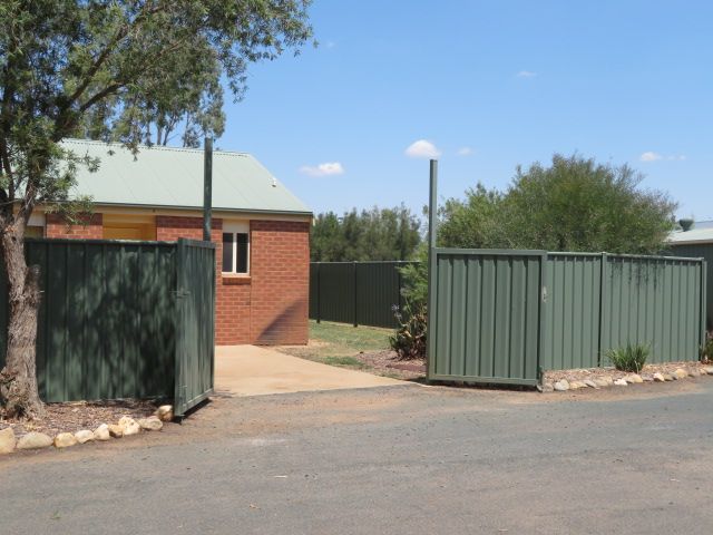 Unit 1/121 Twenty Four Lane "Menarock Waters" — photo 2 of 9