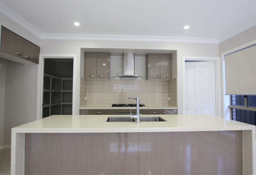 46 Lowndes Drive, Oran Park, NSW 2570