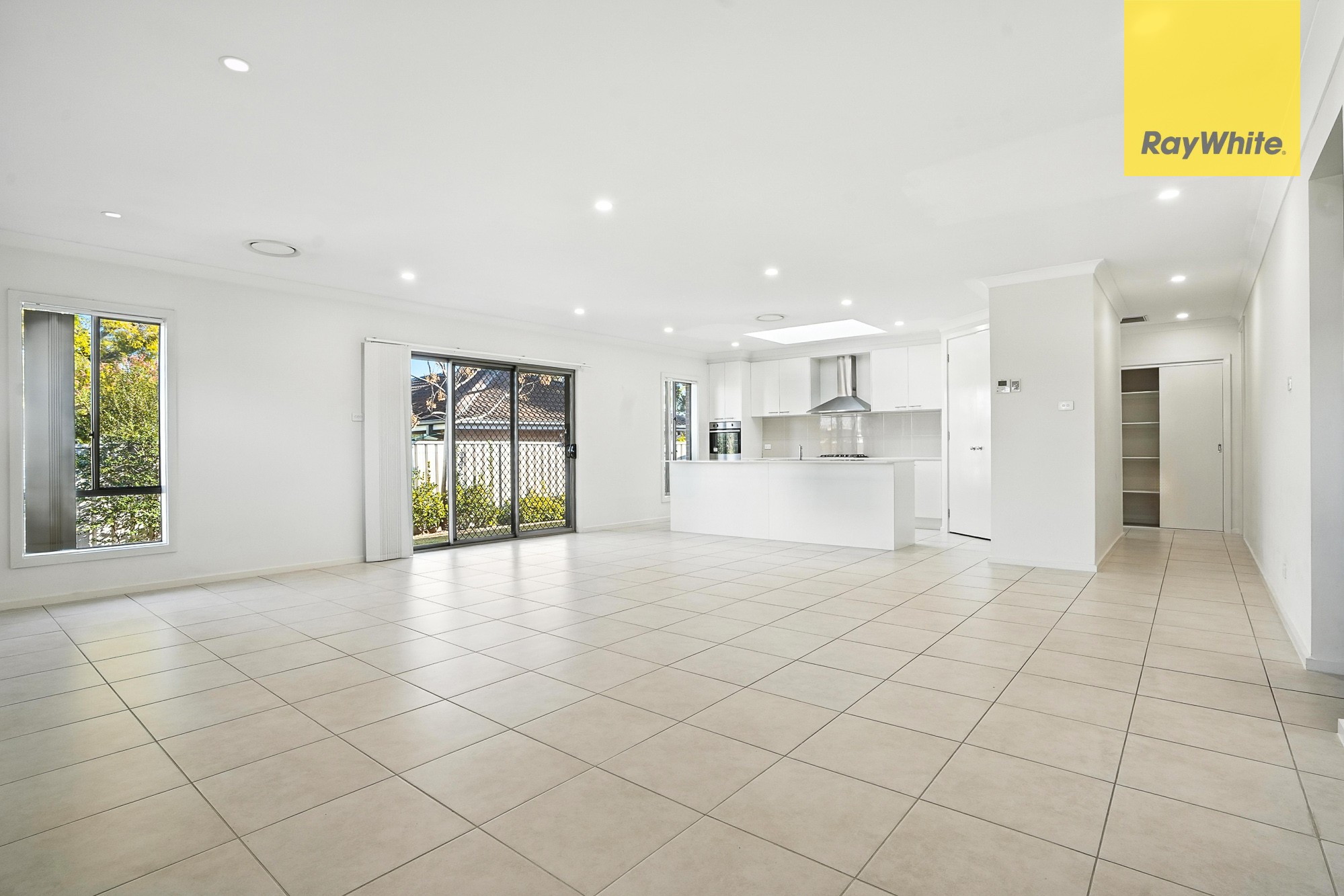 3 Clyde Avenue, St Clair, NSW 2759