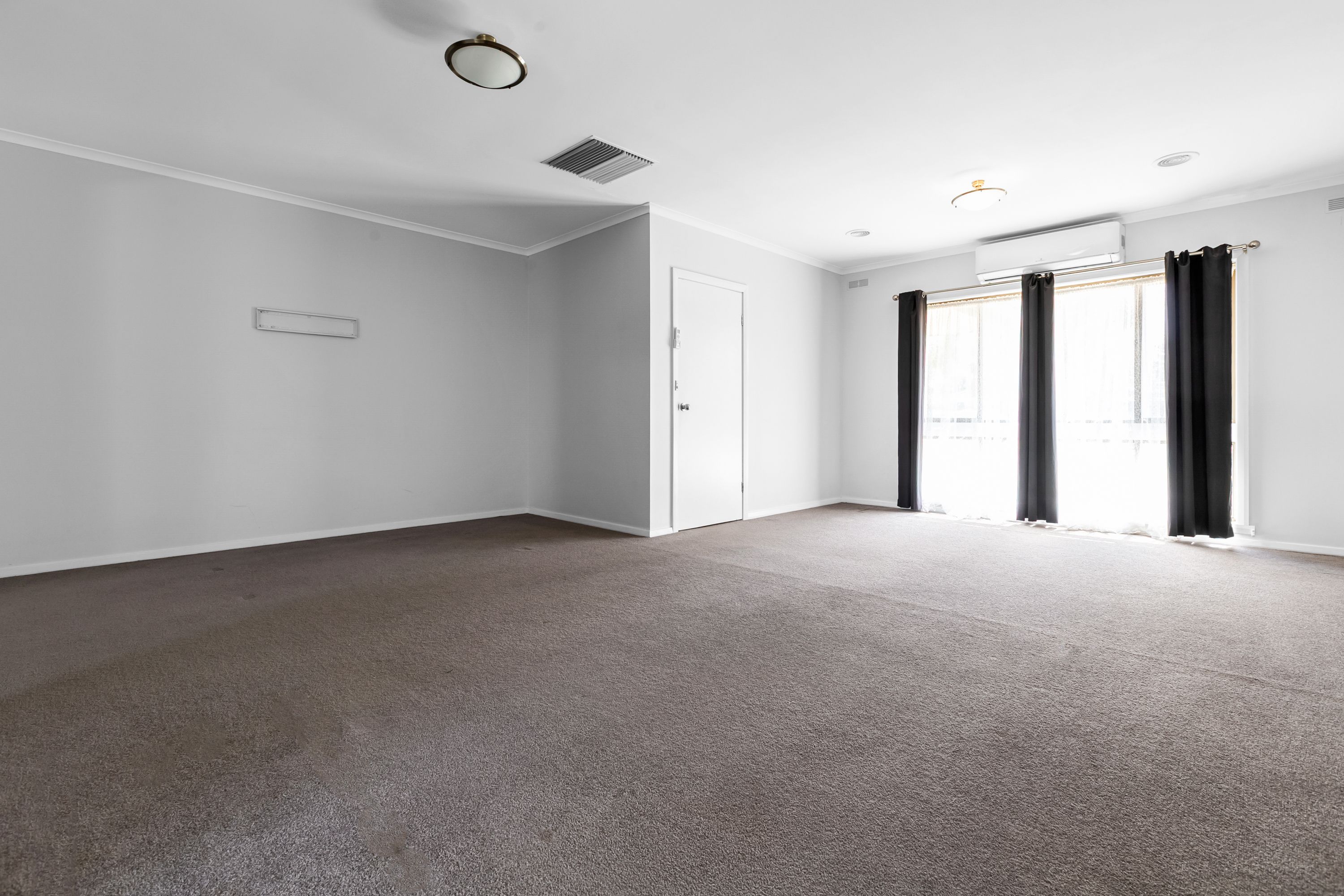7 Euneva Drive — photo 3 of 17