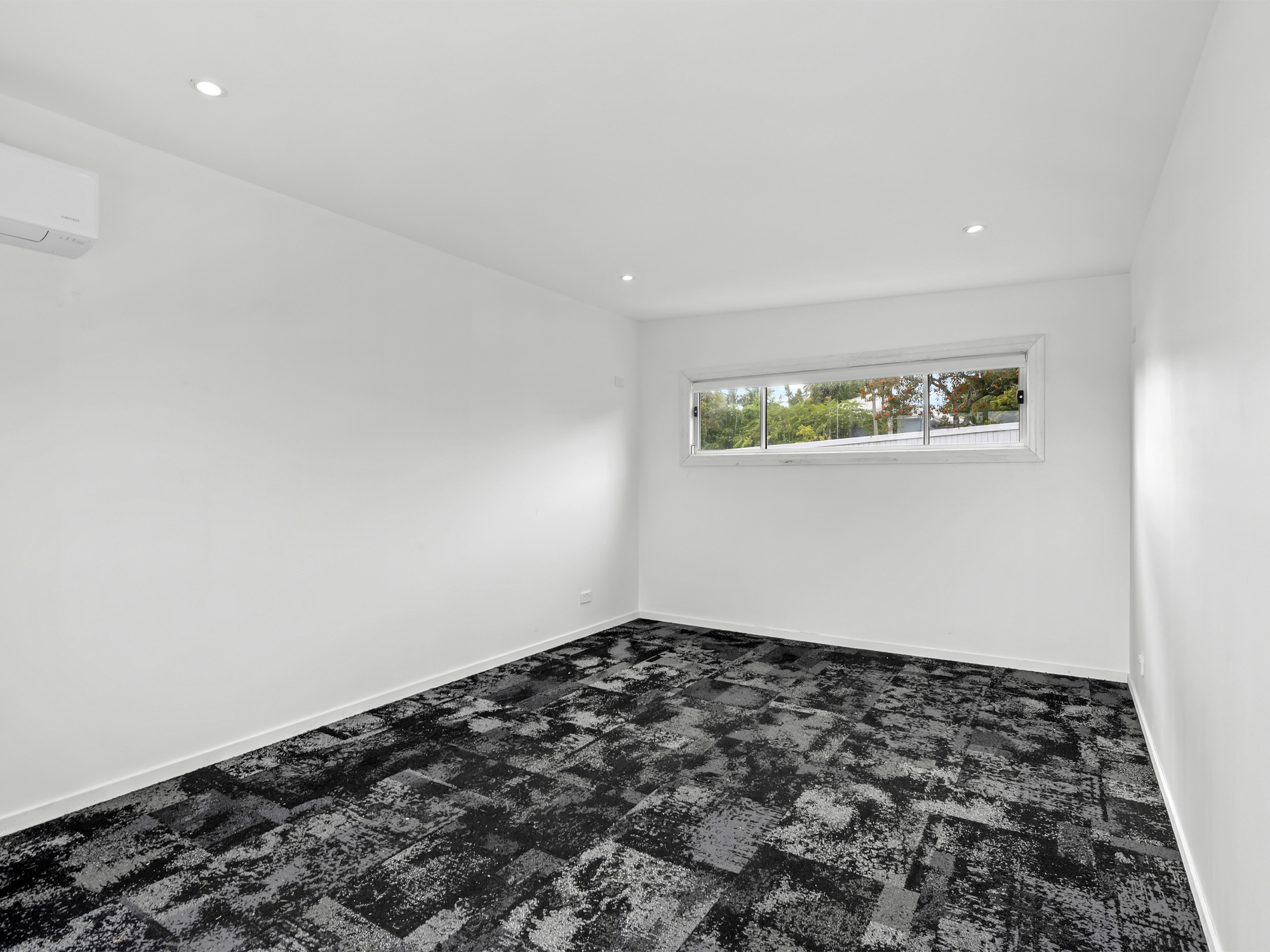 61 Funnell Street — photo 11 of 14