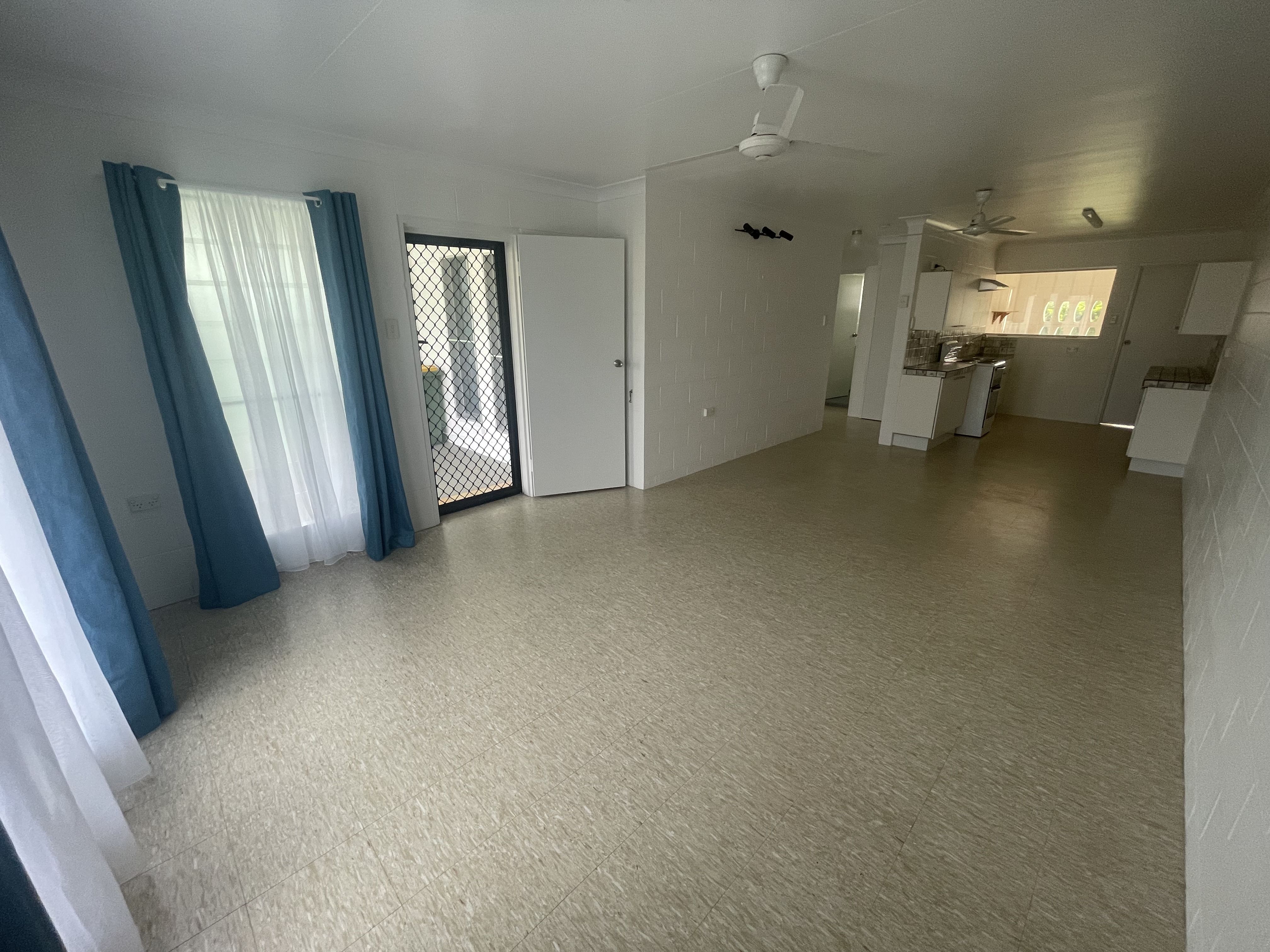 2/15 Trevally Street, Taylors Beach, QLD 4850