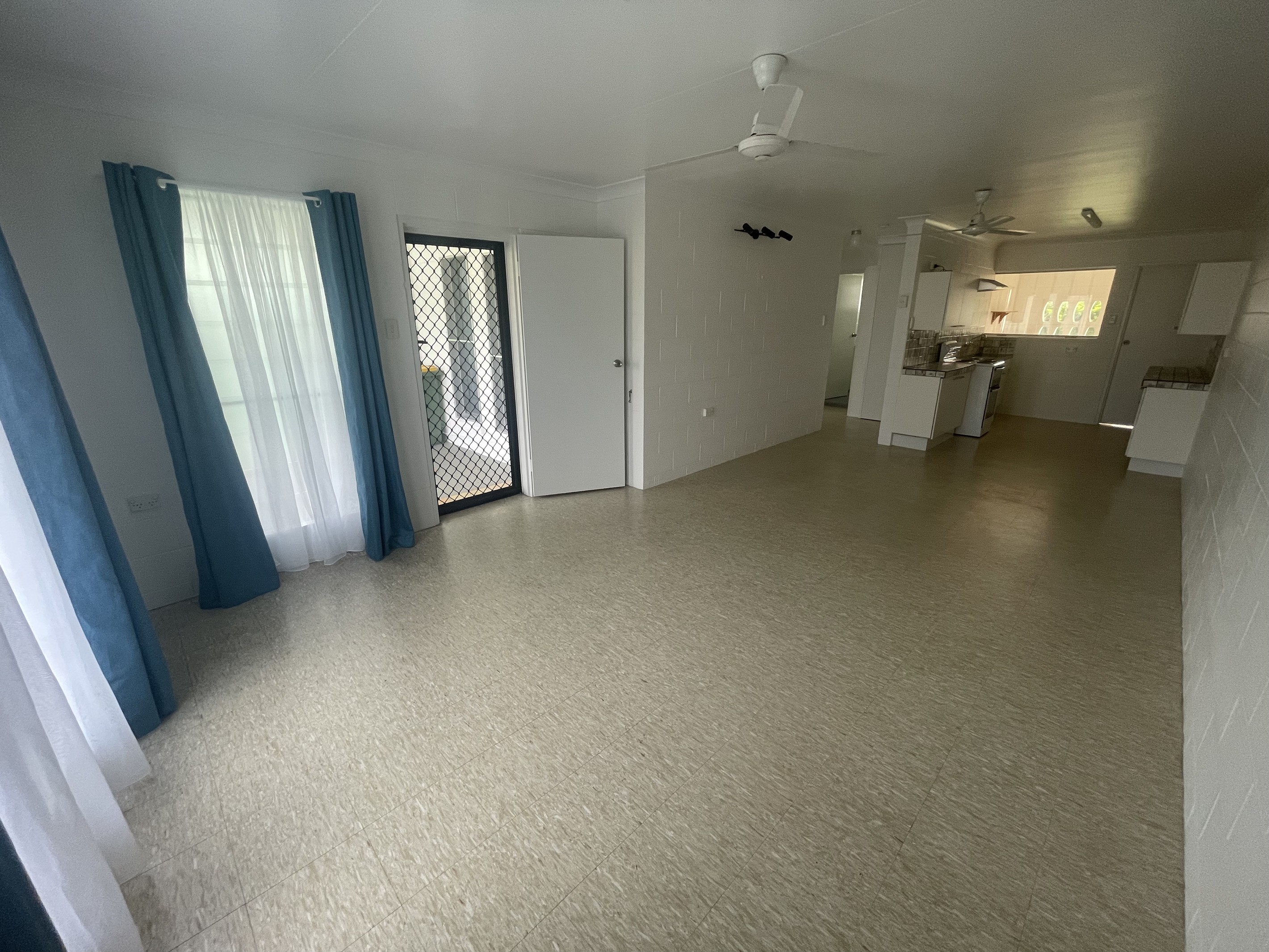 2/15 Trevally Street, Taylors Beach, QLD 4850