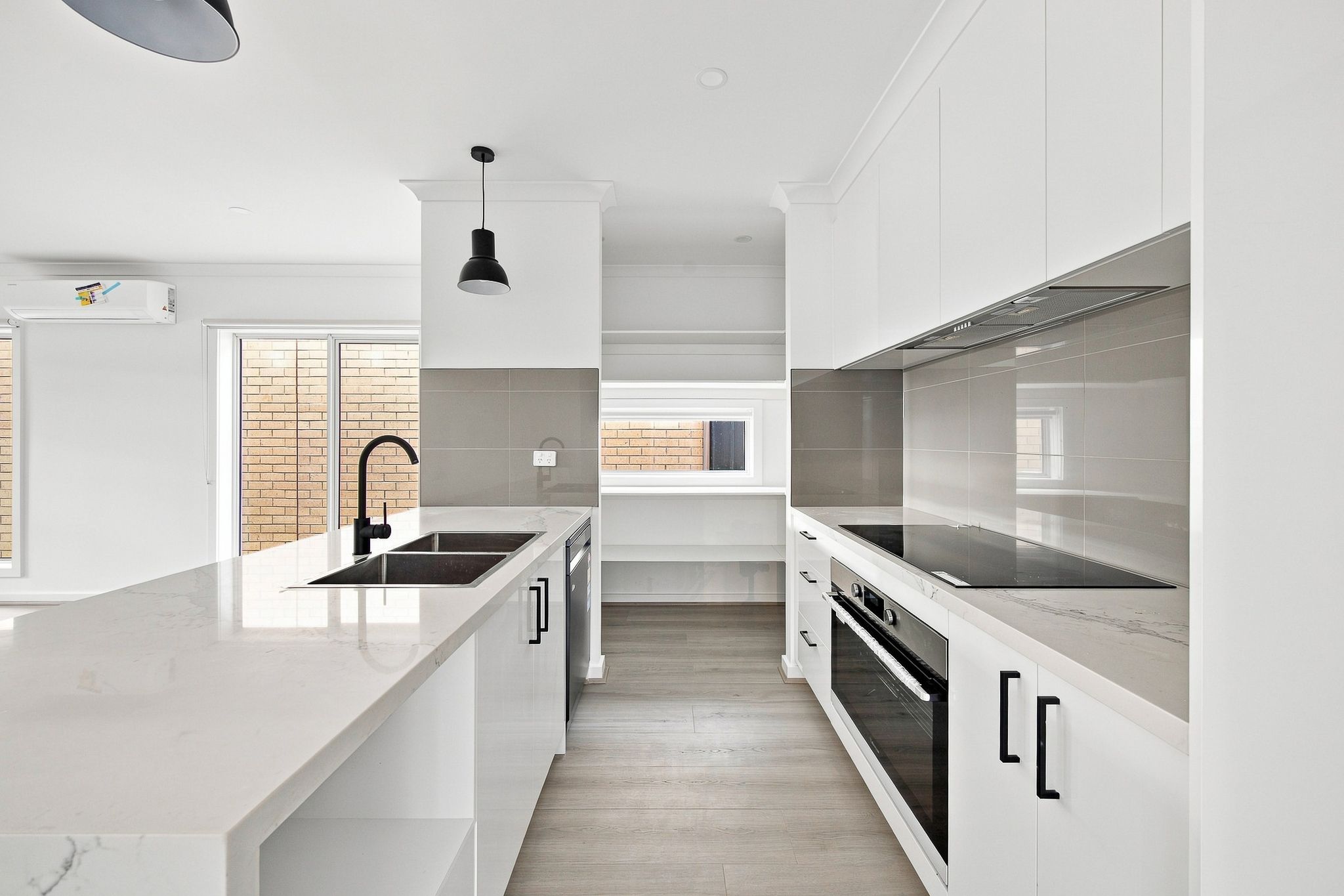 6 Mimosa Grange, Clyde, VIC 3978