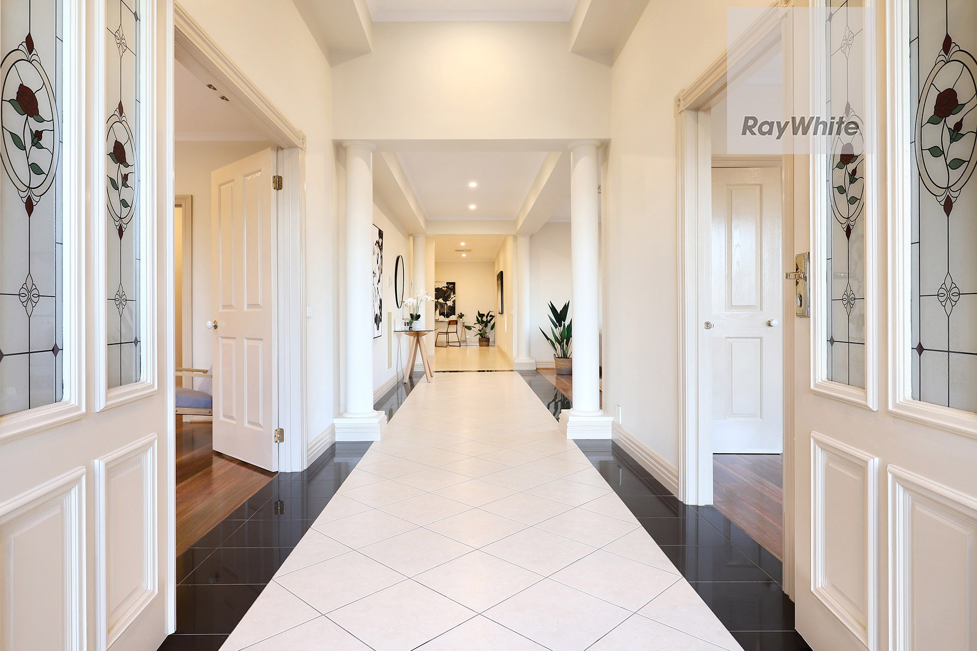 9 Monte Carlo Court, Greenvale, VIC 3059