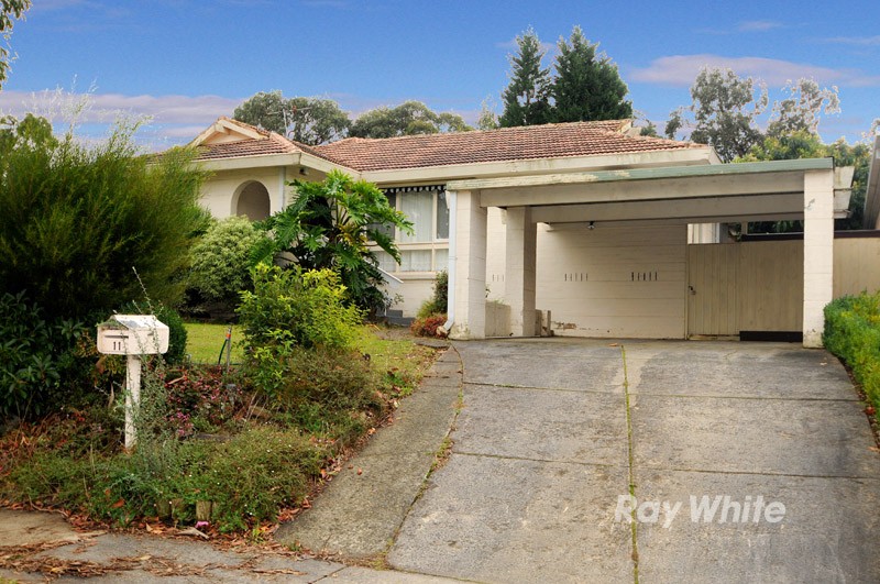 11 Chartwell Drive, Wantirna, VIC 3152