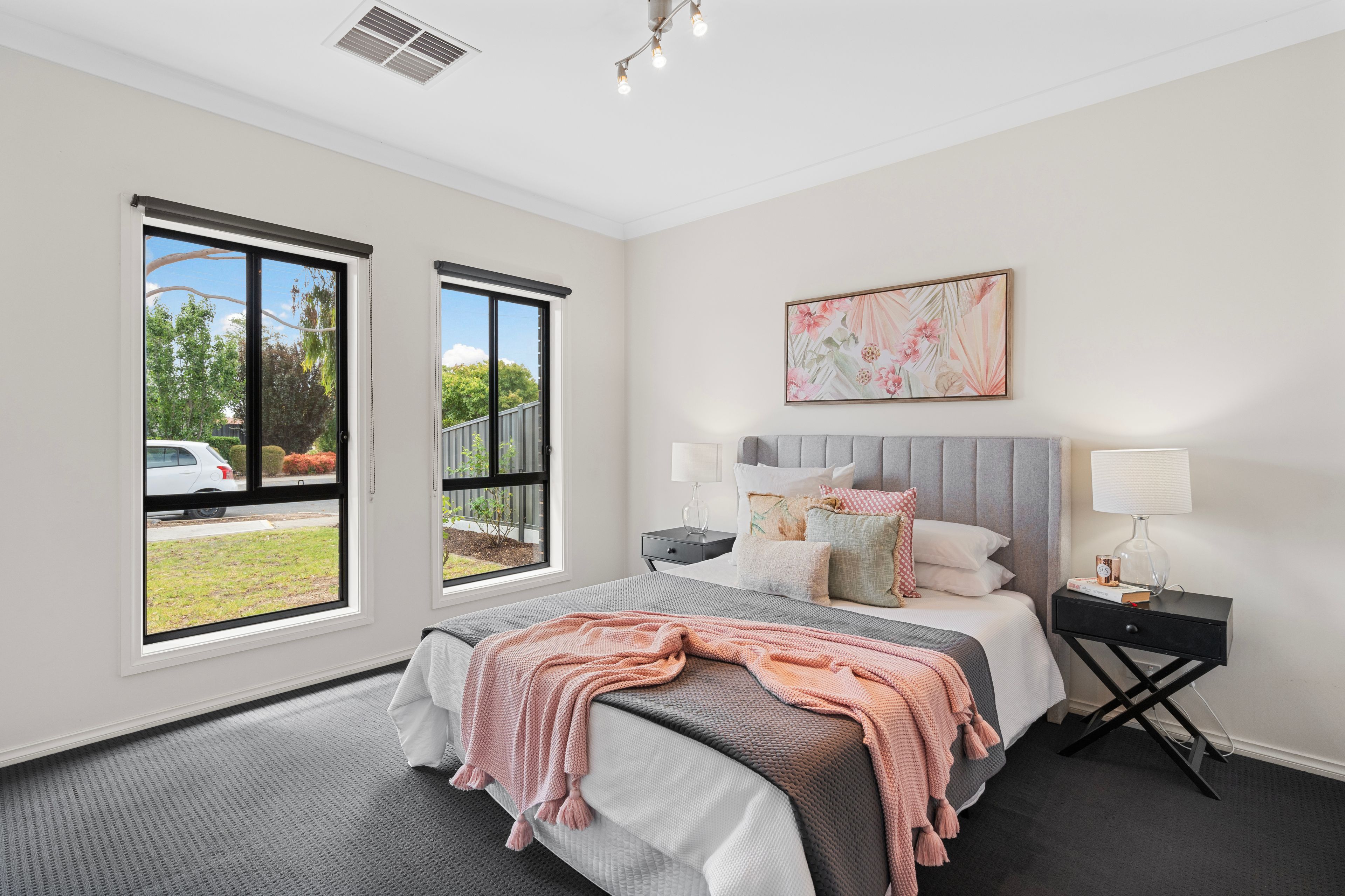 10 Tarranna Avenue, Park Holme, SA 5043