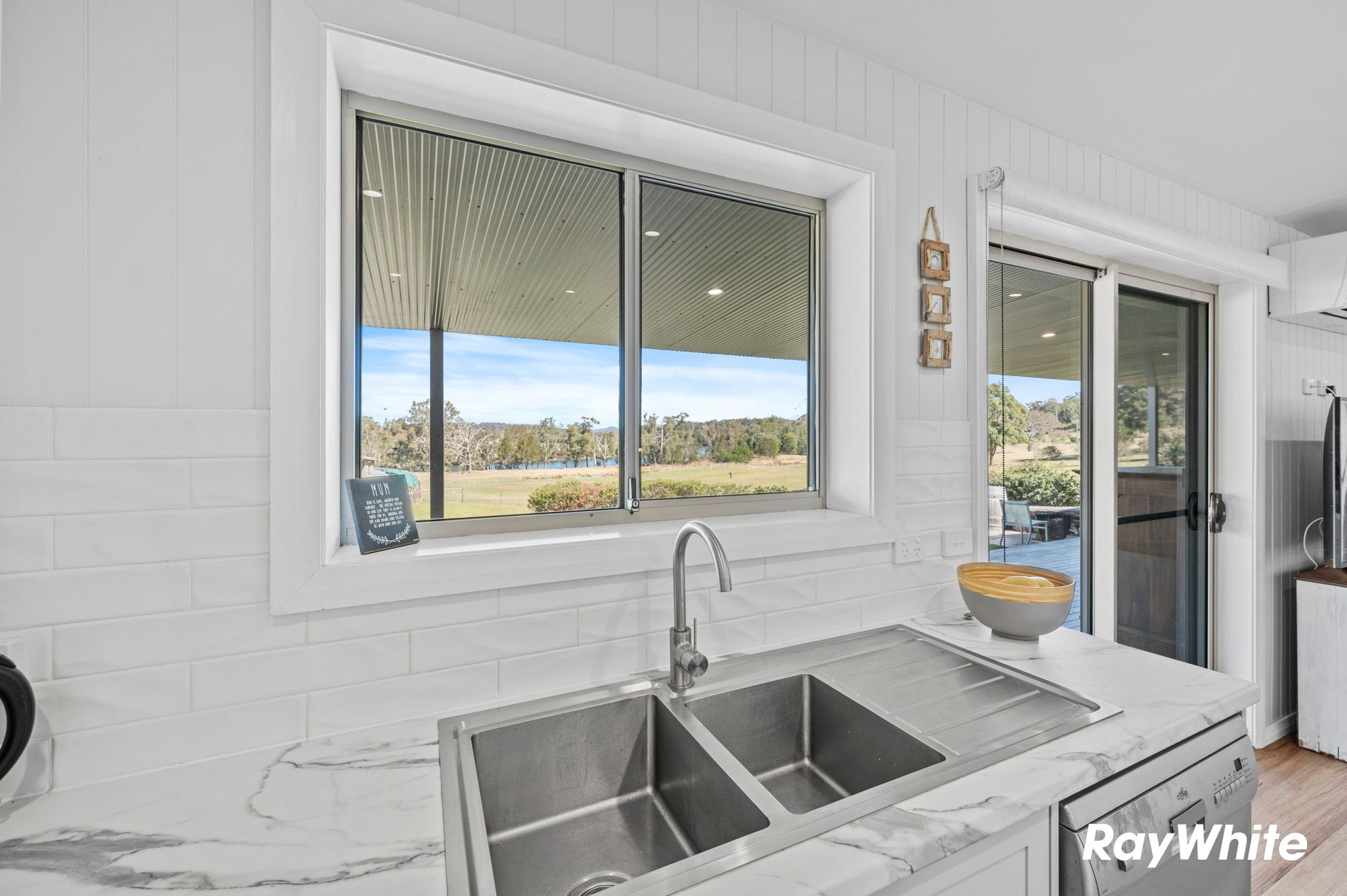 A Rare Moruya Riverfront Escape — photo 8 of 30