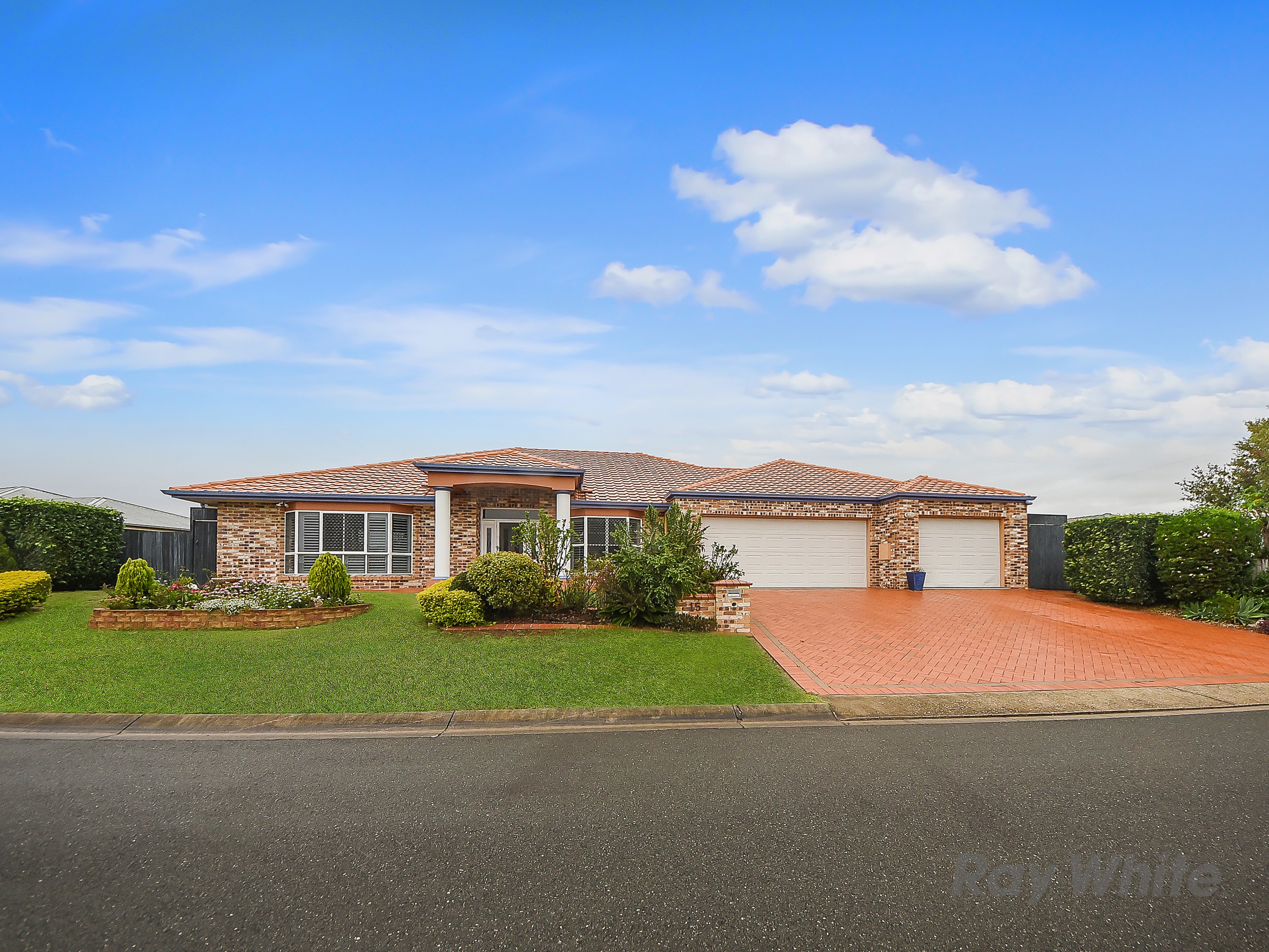 15 Camarsh Drive, Murrumba Downs, QLD 4503