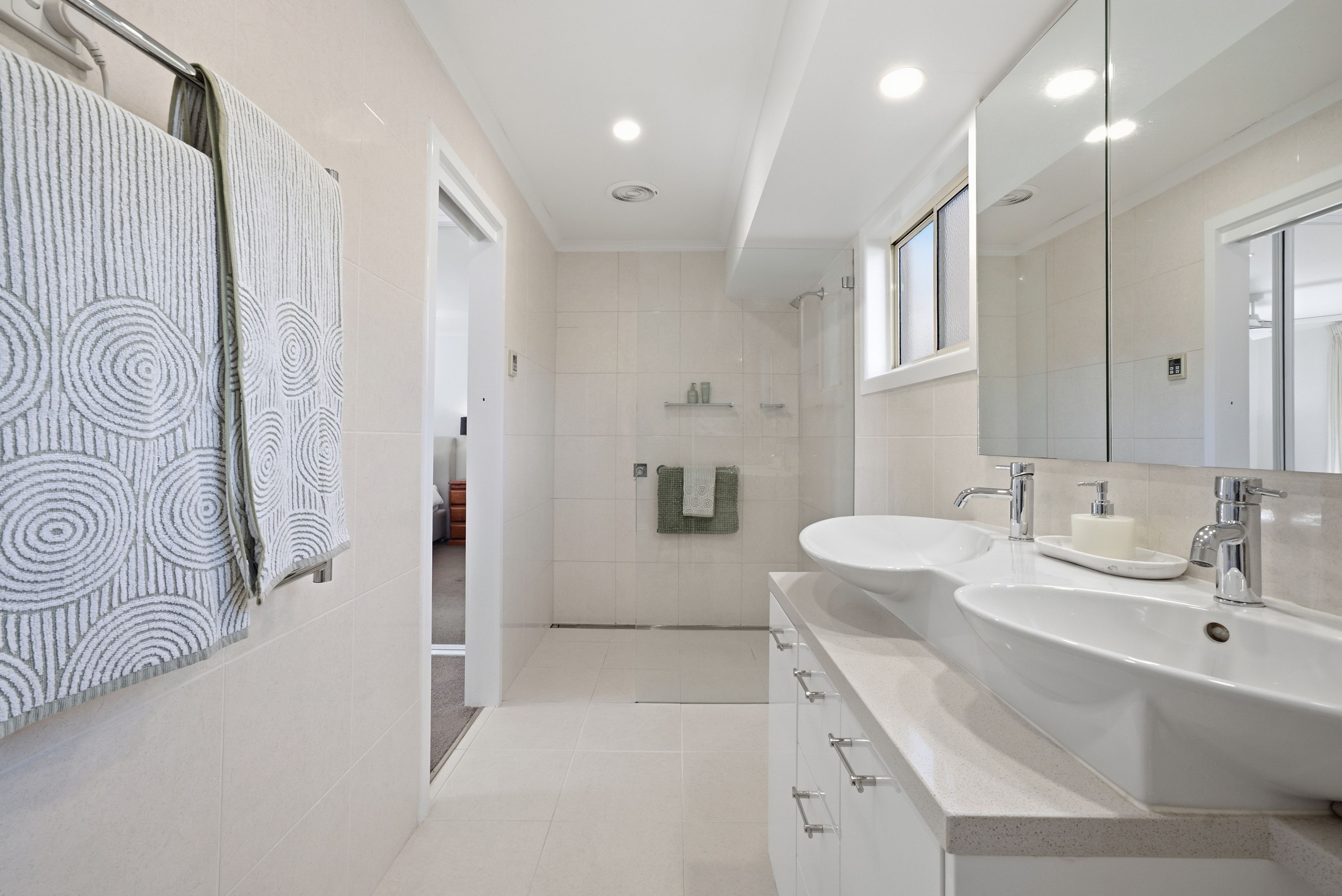 3 Camelia Crescent — photo 10 of 18