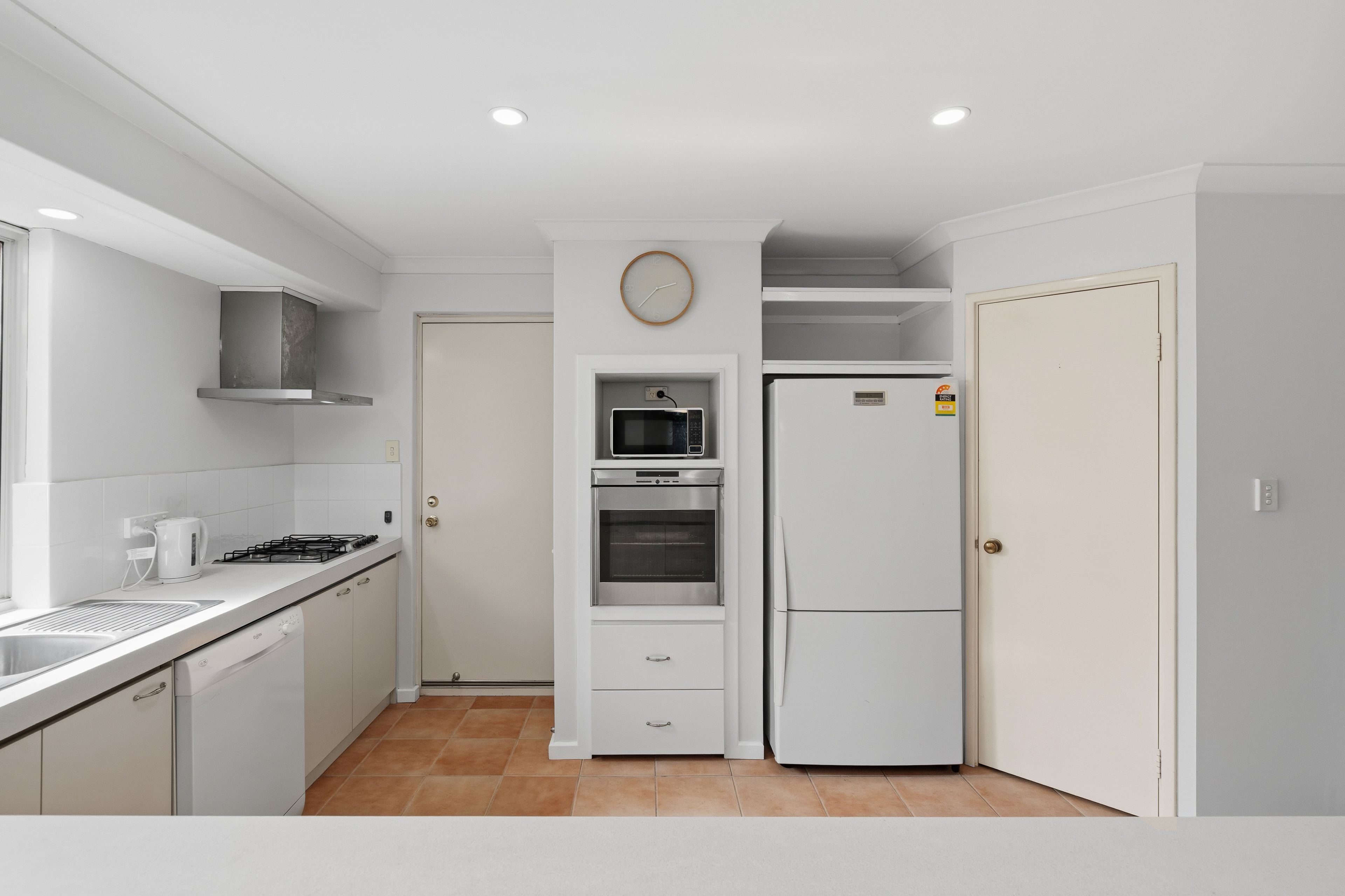 2 Courtland Crescent — photo 4 of 26