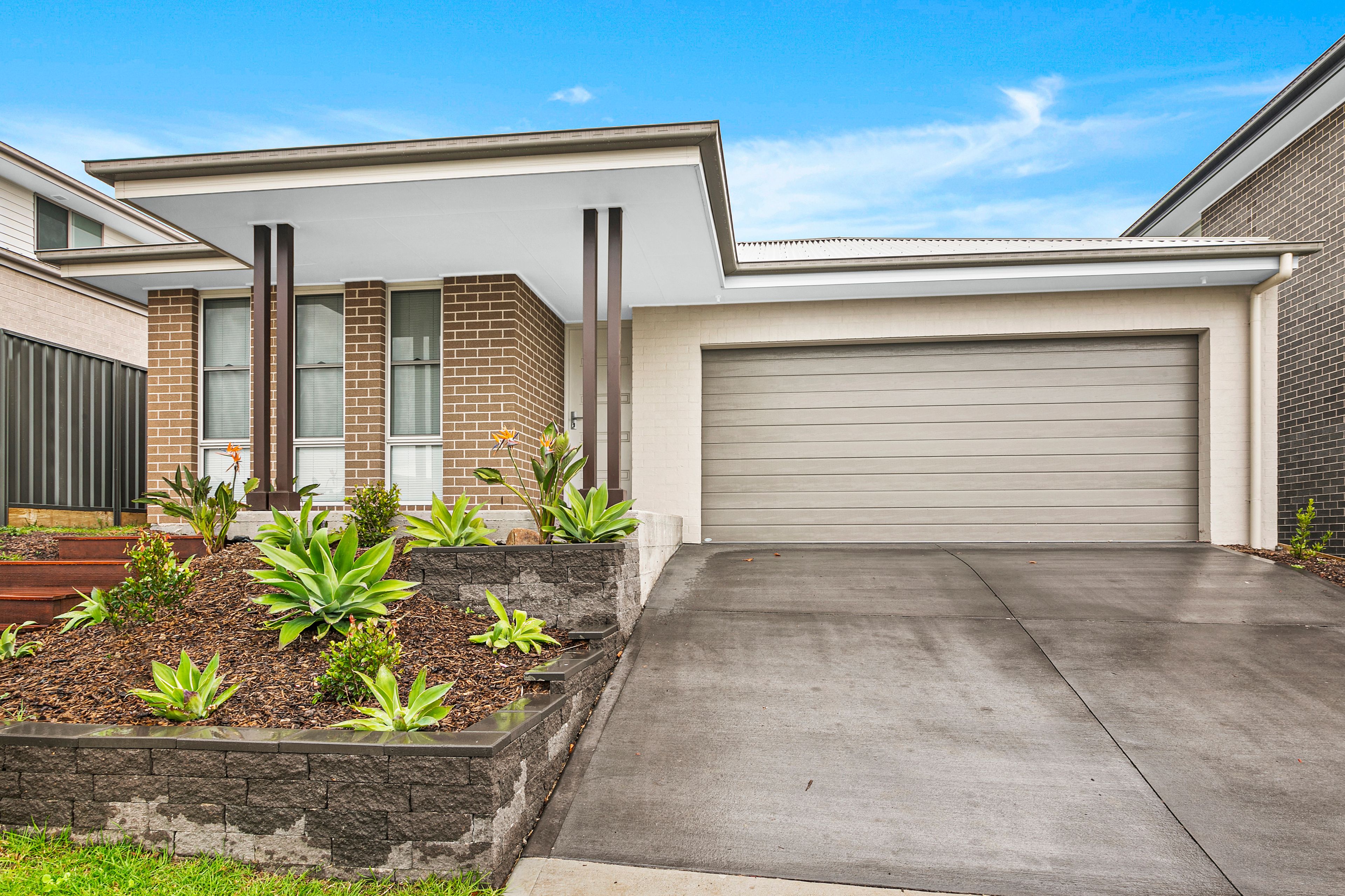 10 Dymock Drive