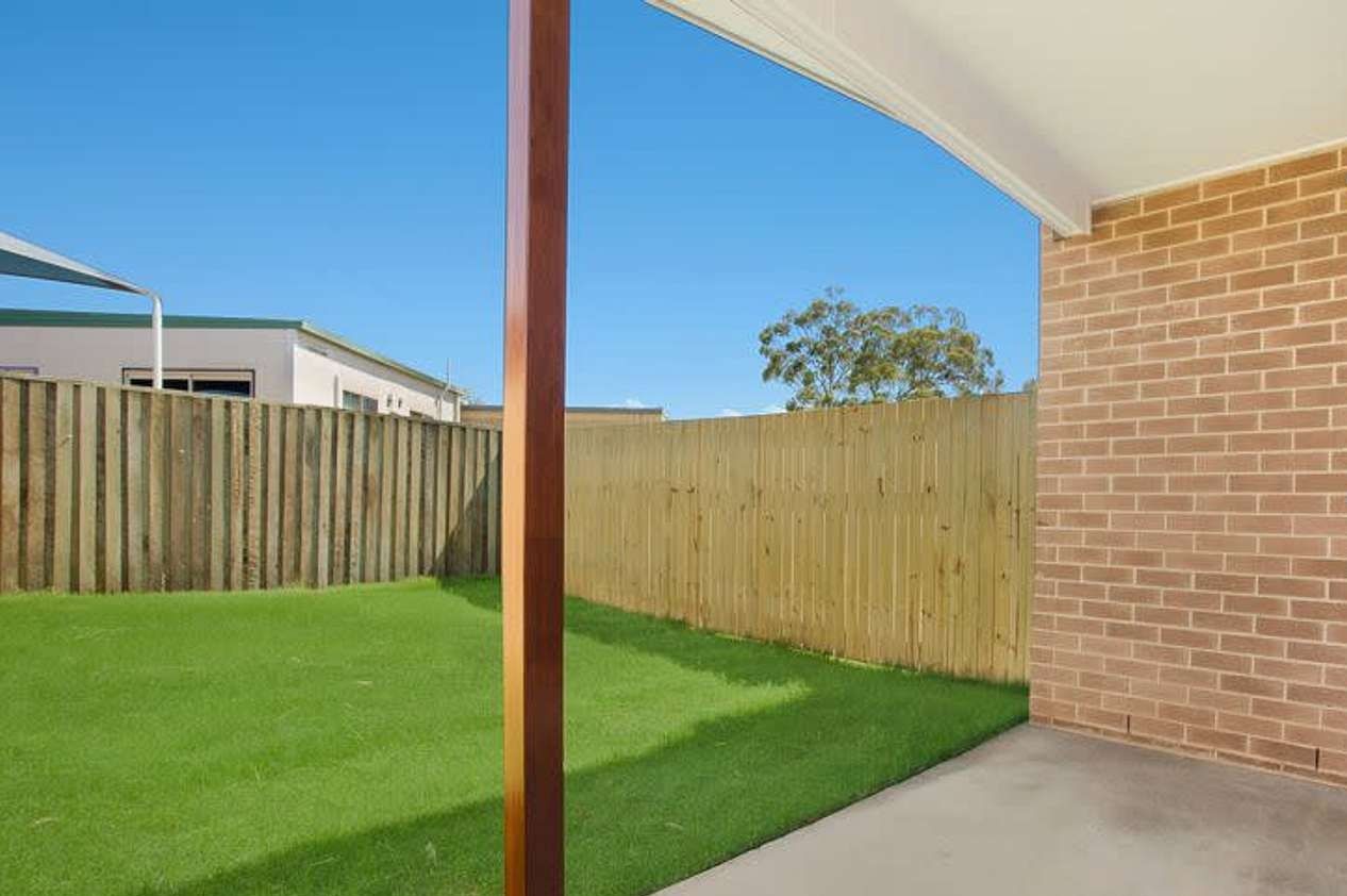 2/64 Benham Avenue, Kallangur, QLD 4503