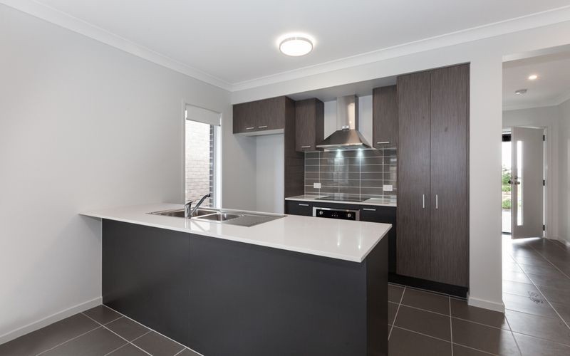 25 Basalt Street, North Lakes, QLD 4509