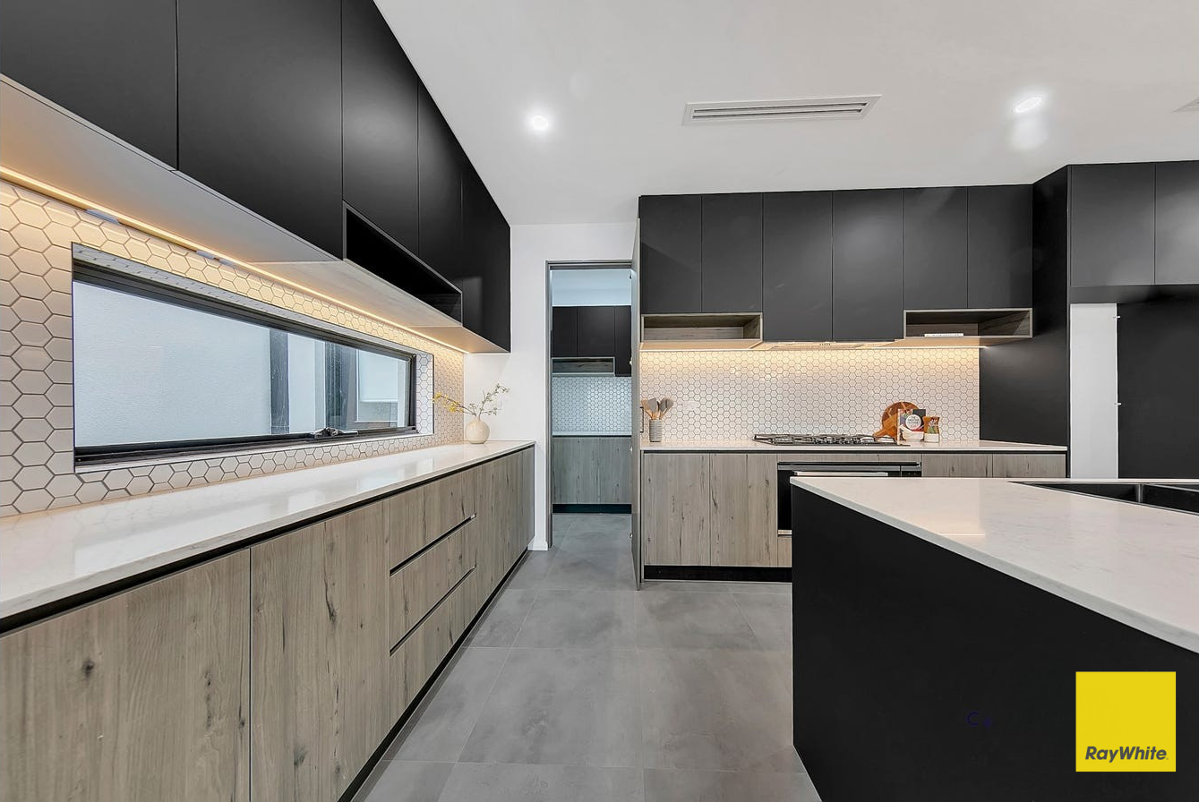 13 Sunnyside Drive — photo 8 of 16