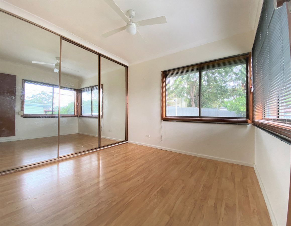 20 Waratah Street — photo 13 of 16