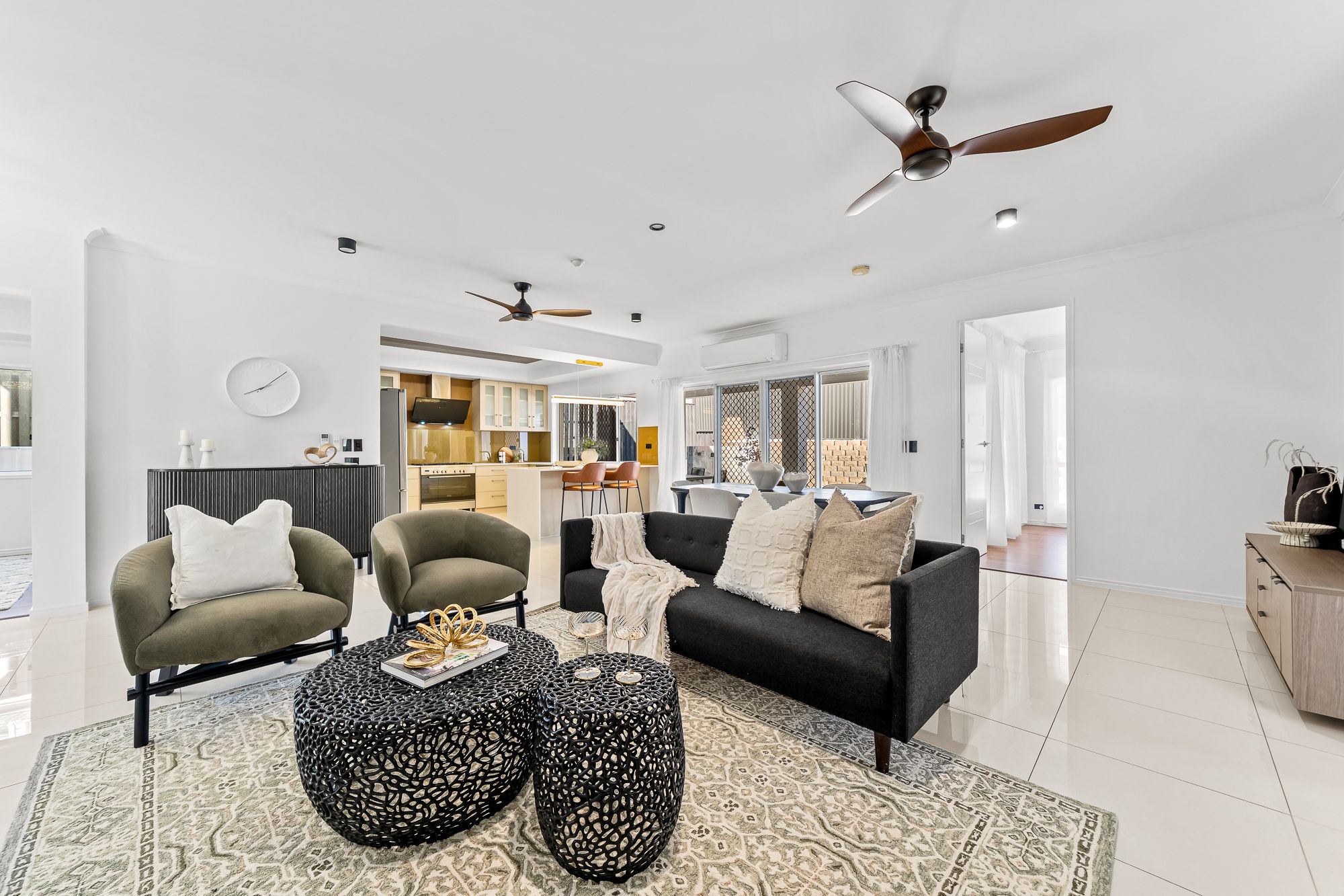 18 Henderson Street — photo 3 of 23