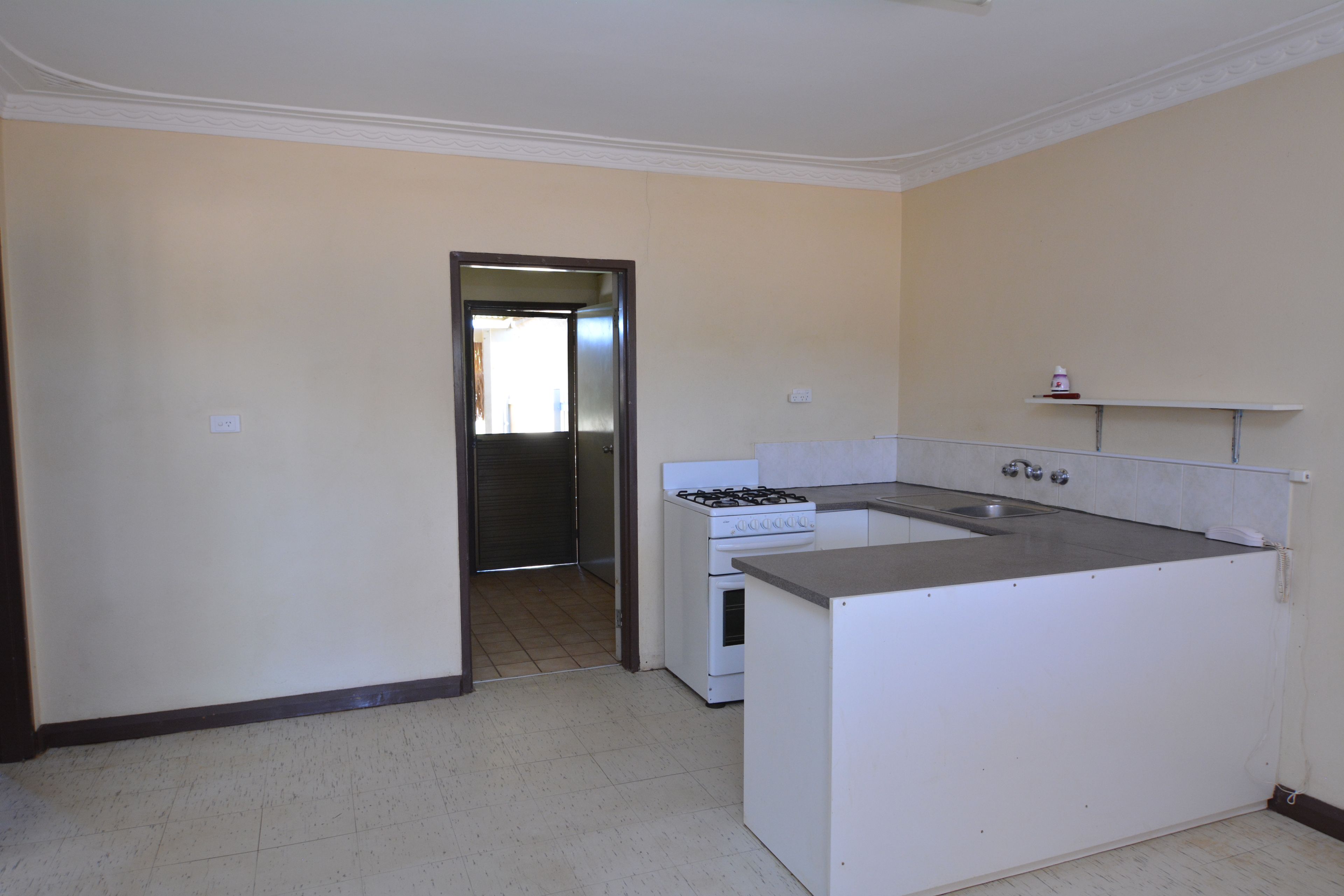 Unit 2 Adria, 1086 North West Coastal Highway, CARNARVON, WA 6701