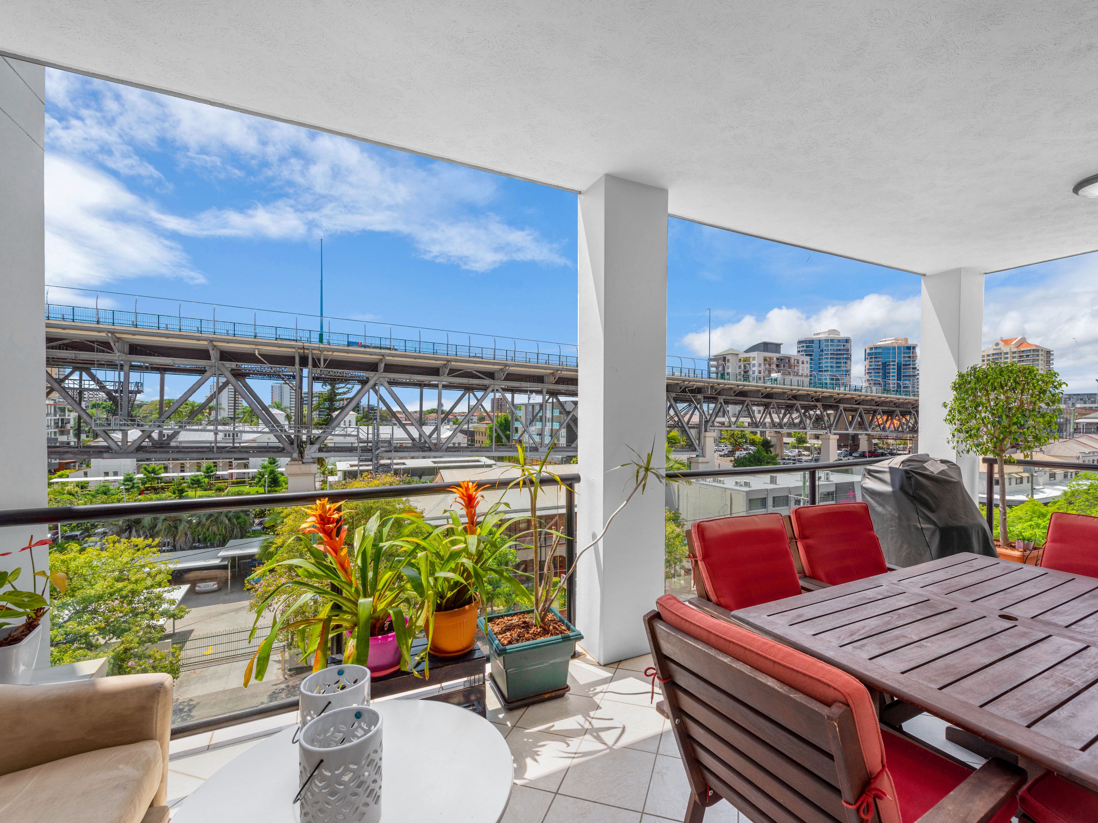 56/161 Main Street, Kangaroo Point QLD 4169