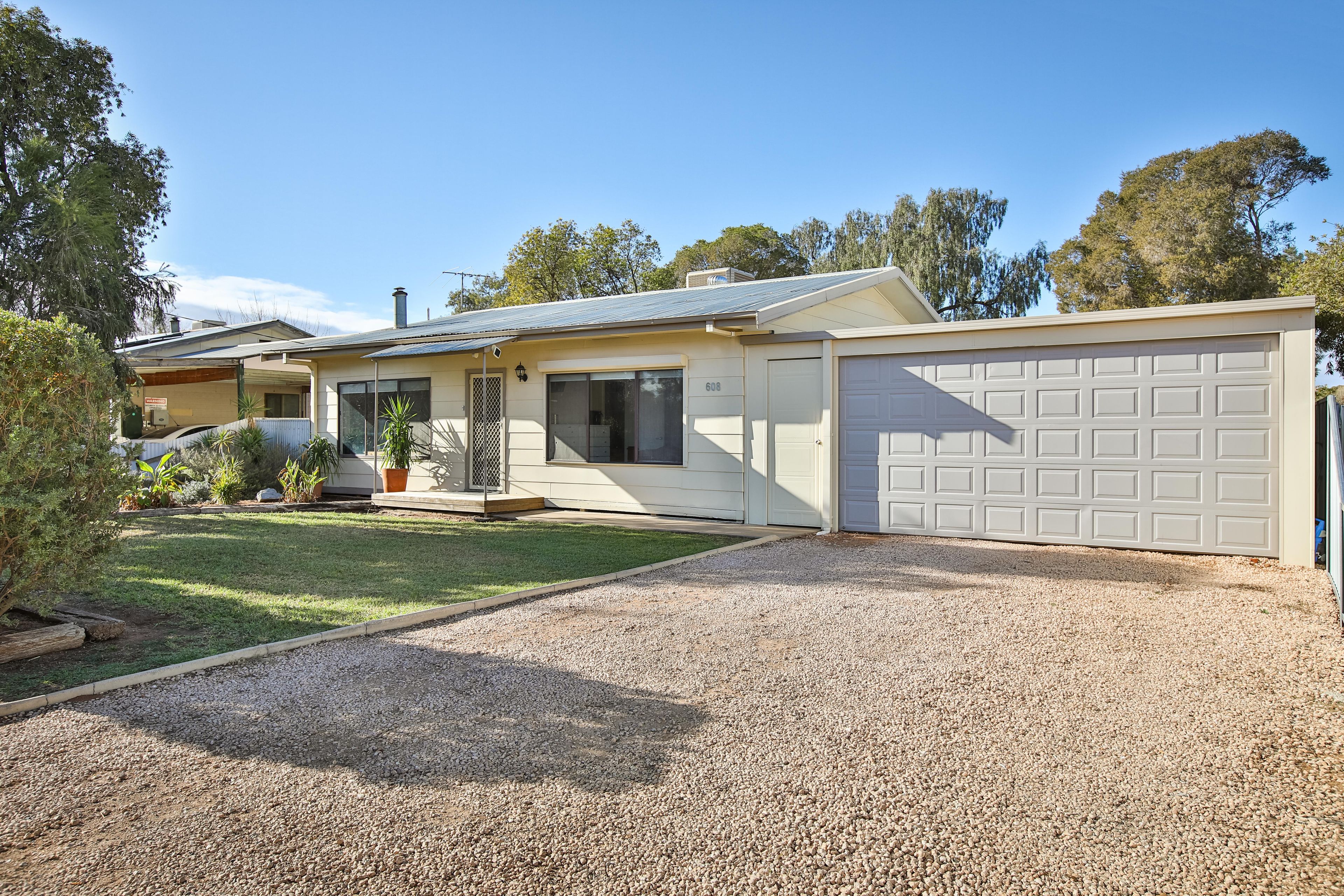 608 Cowra Avenue, Irymple VIC 3498