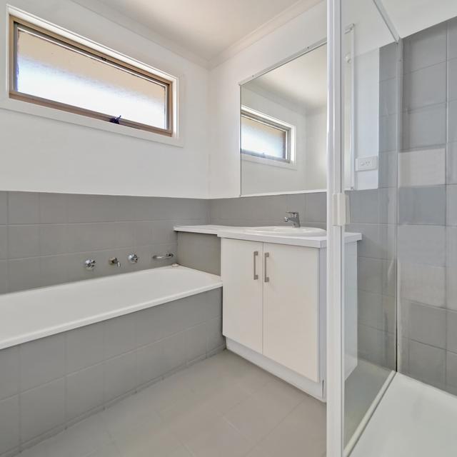 Justin Springvale 1/6 Justin Circuit, Hampton Park, VIC 3976 - Sold Unit - Ray White ...
