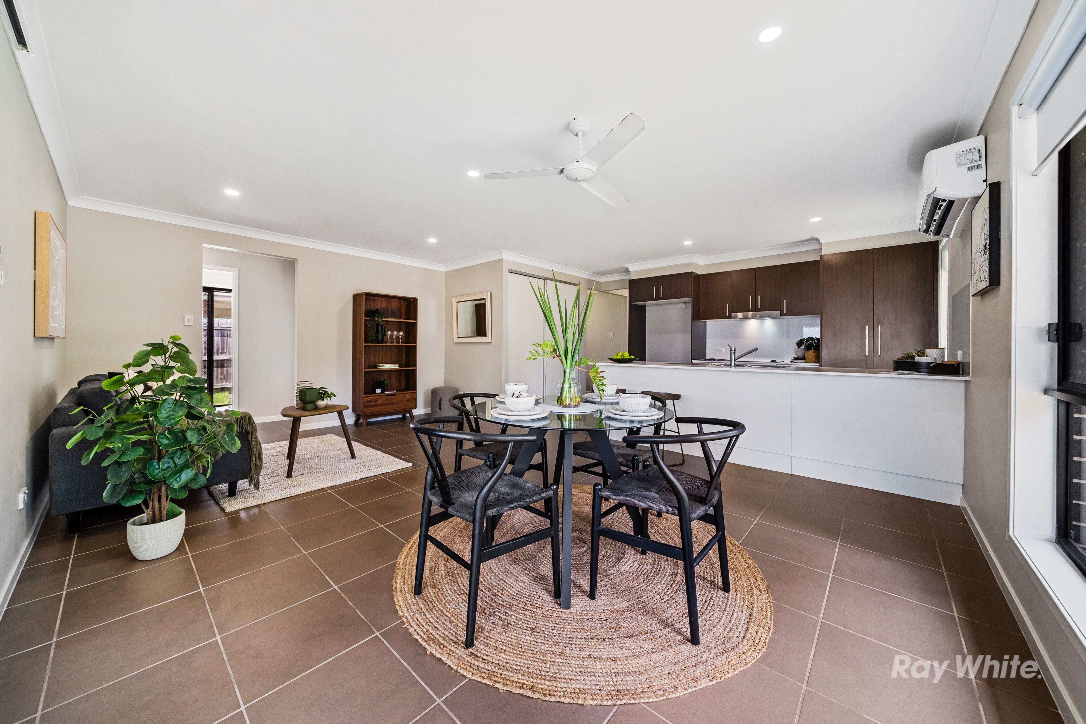 37 Daybreak Street — photo 8 of 20